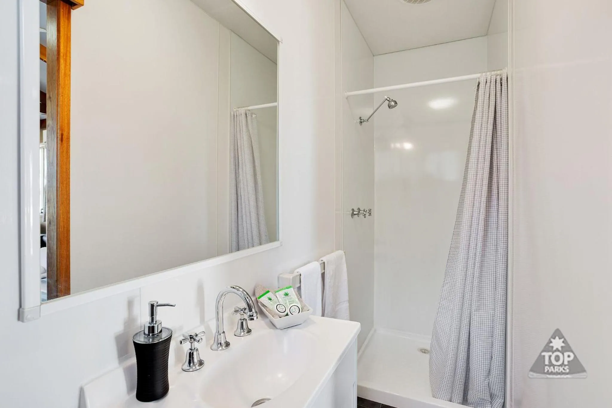 Shower in Boomerang Way Tourist Park