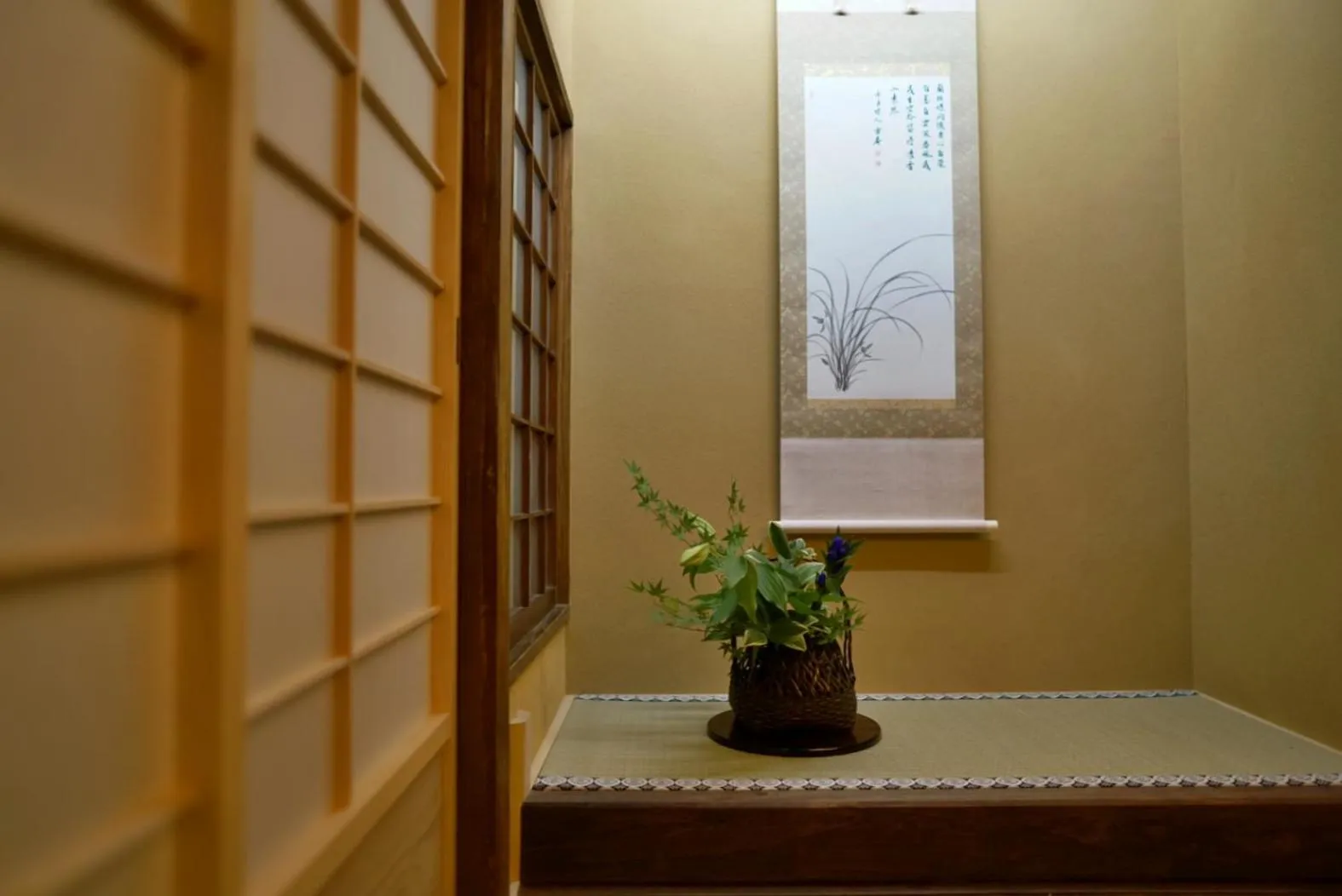 Decorative detail in Ryokan Tori