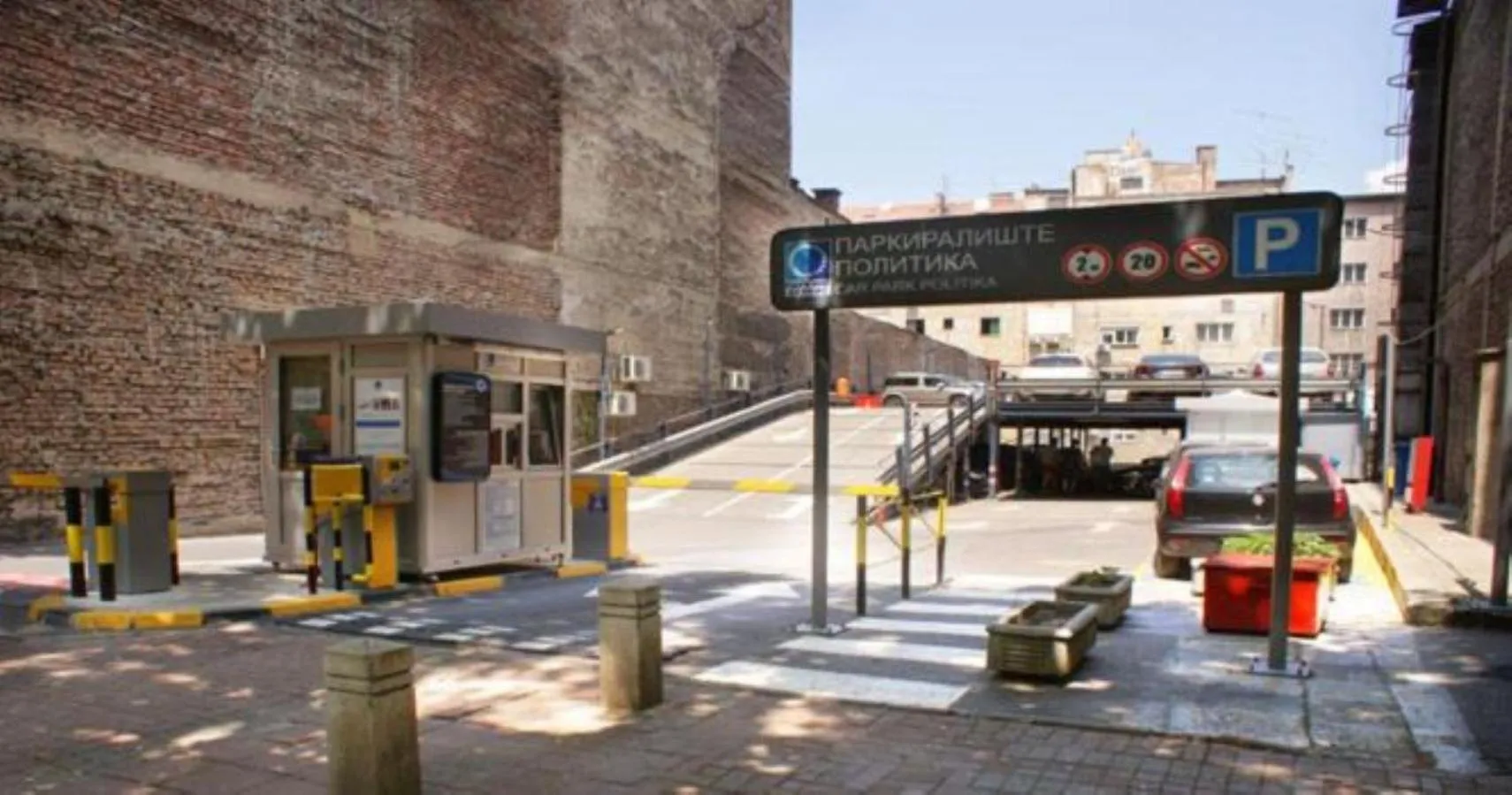 Parking in Stella Di Notte