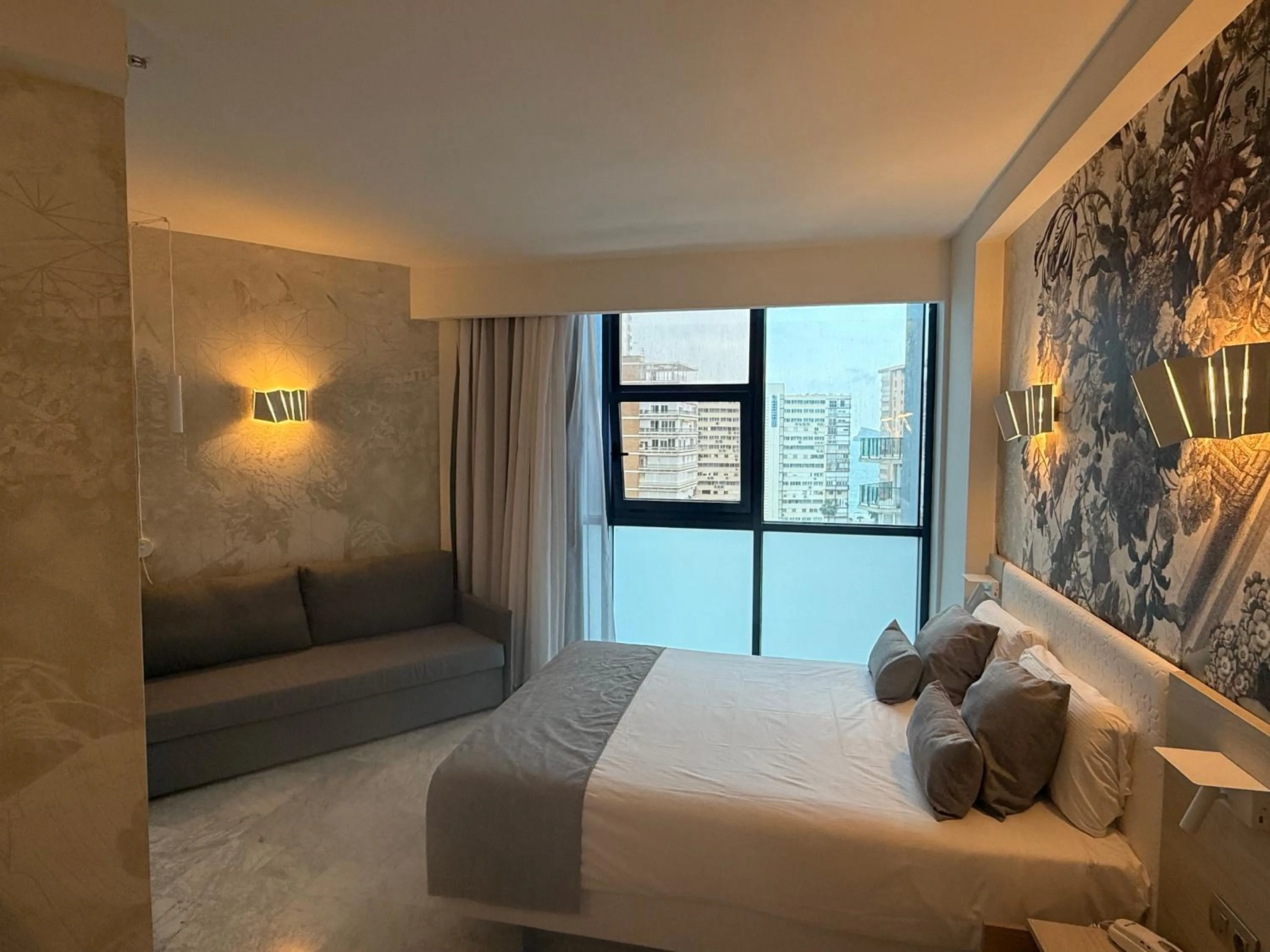 Bed in Hotel Madeira Centro