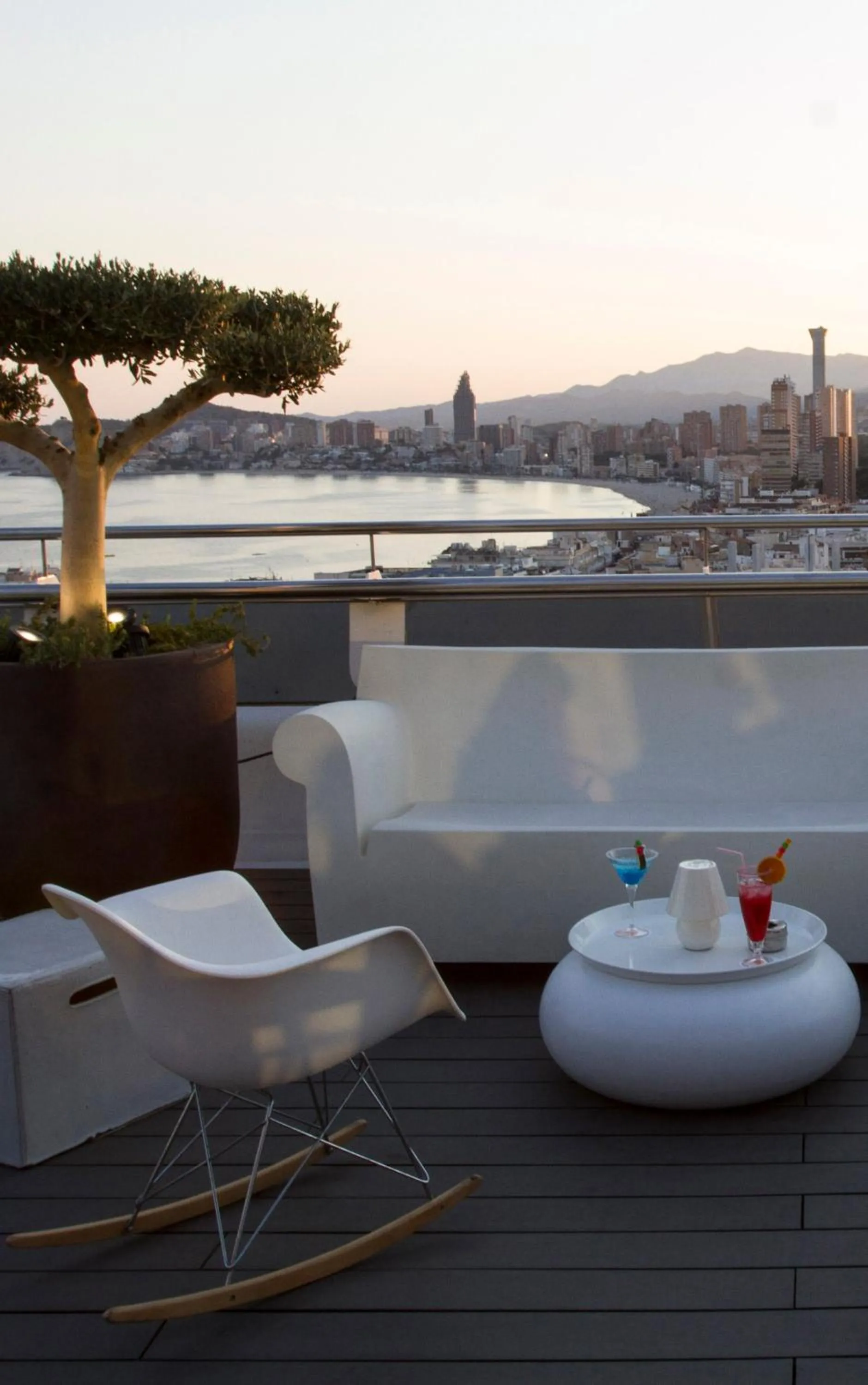 Lounge or bar in Hotel Madeira Centro