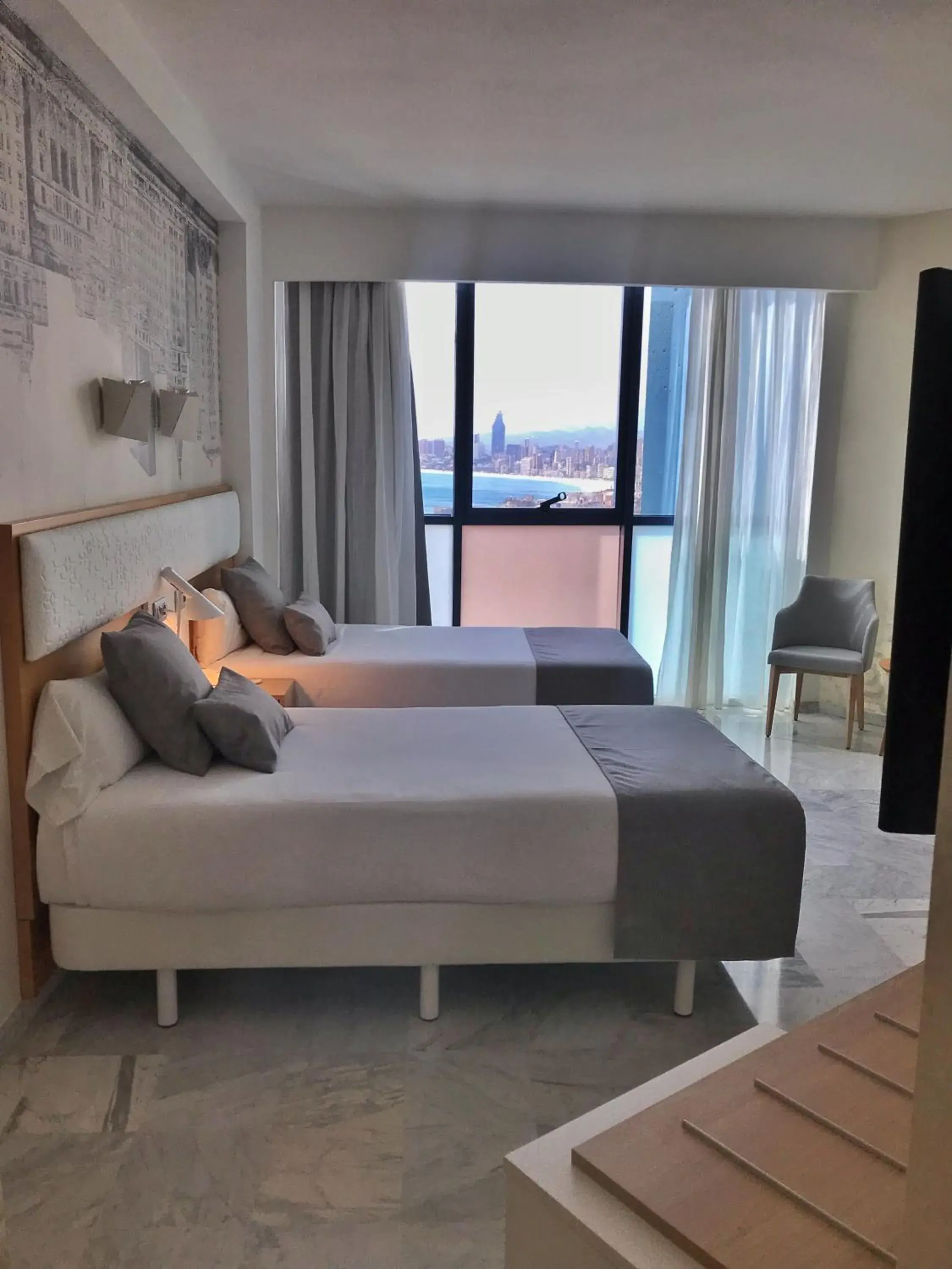 Economy Superior Room without Balcony (2 adults) in Hotel Madeira Centro Economy Superior Room without Balcony (2 adults) in Hotel Madeira Centro