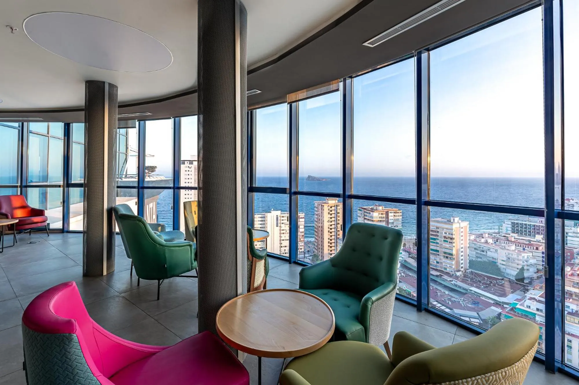 Living room in Hotel Madeira Centro