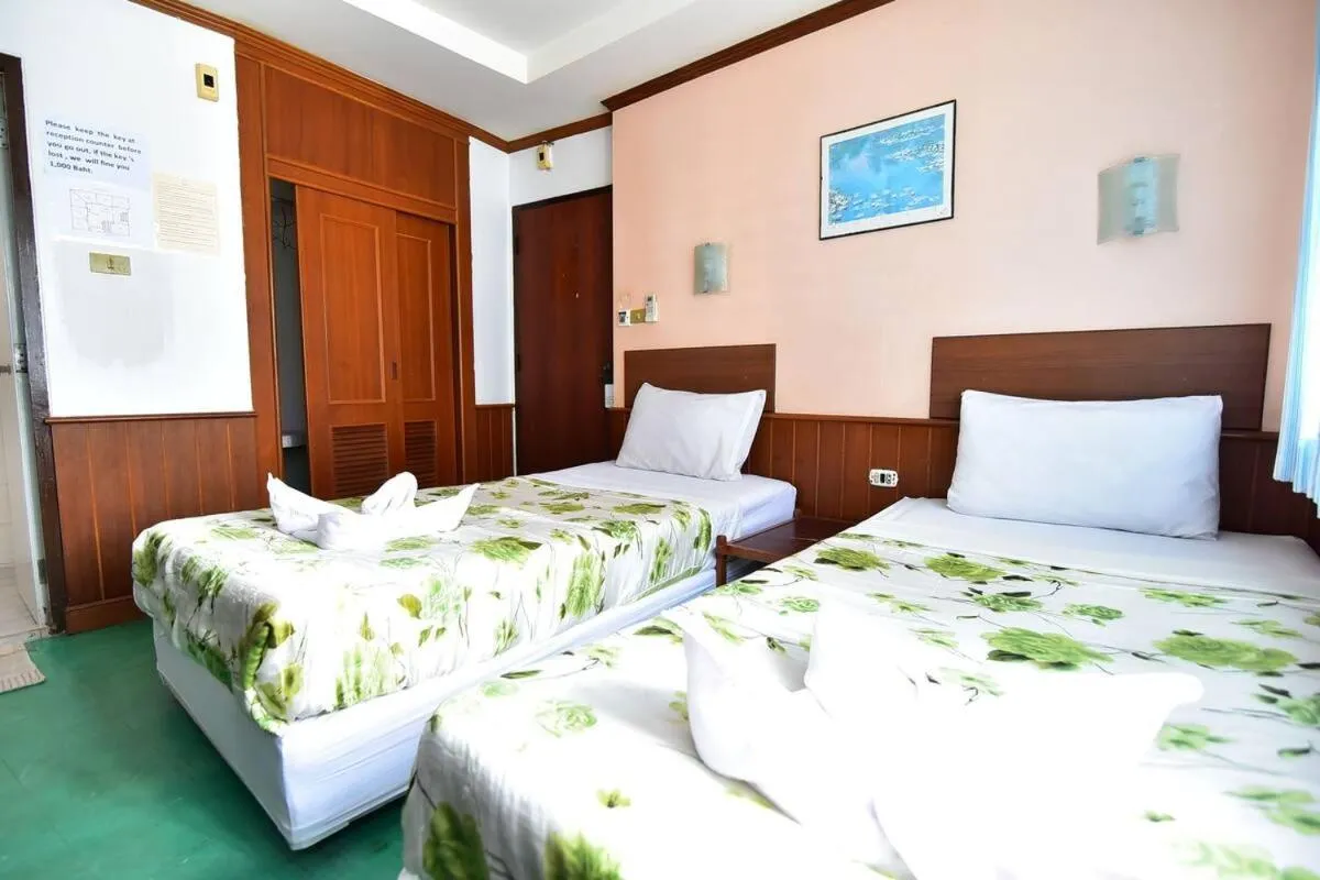 Photo of the whole room, Bed in Krabi Grand Hotel