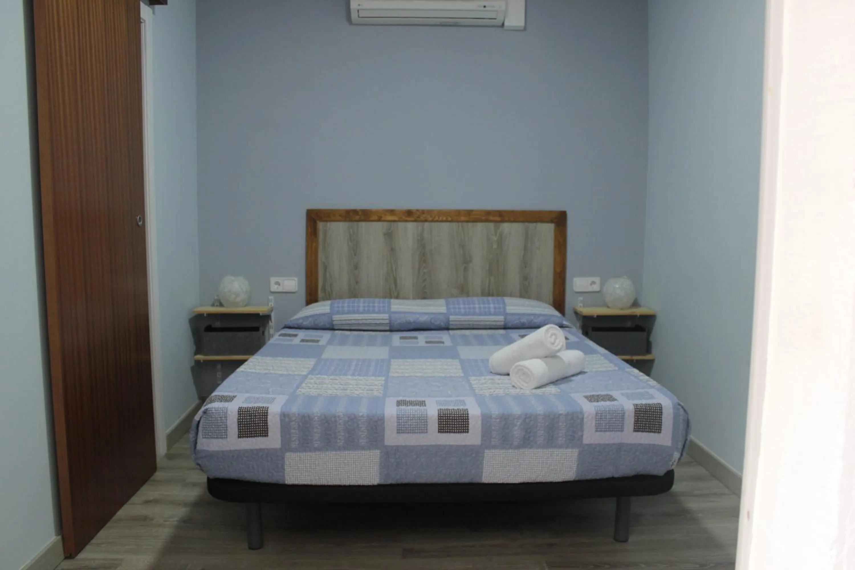 Bedroom, Bed in L'Hostalet d'Arenys de Mar