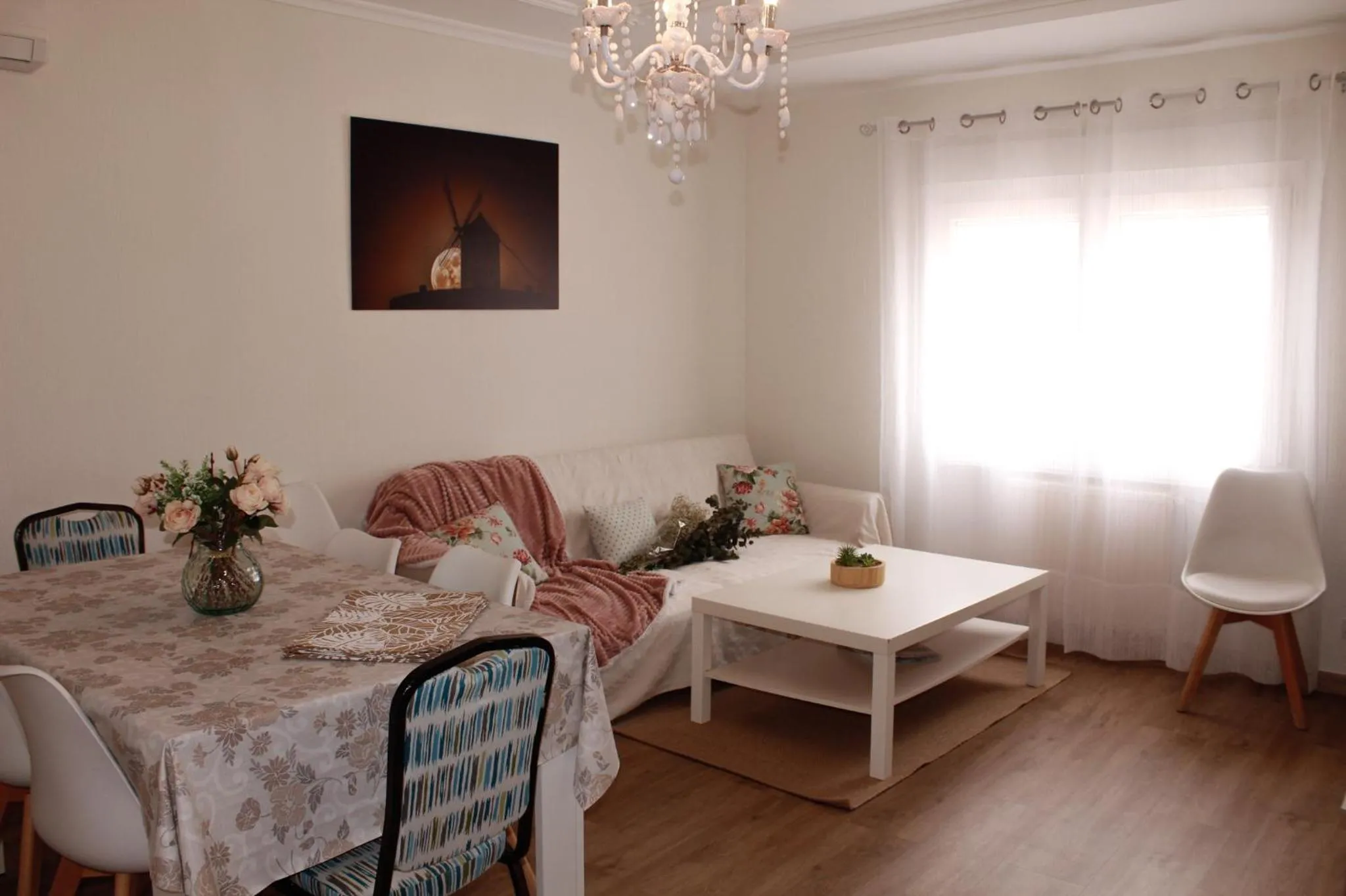 Three-Bedroom Apartment in Apartamentos Oncemolinos con desayuno