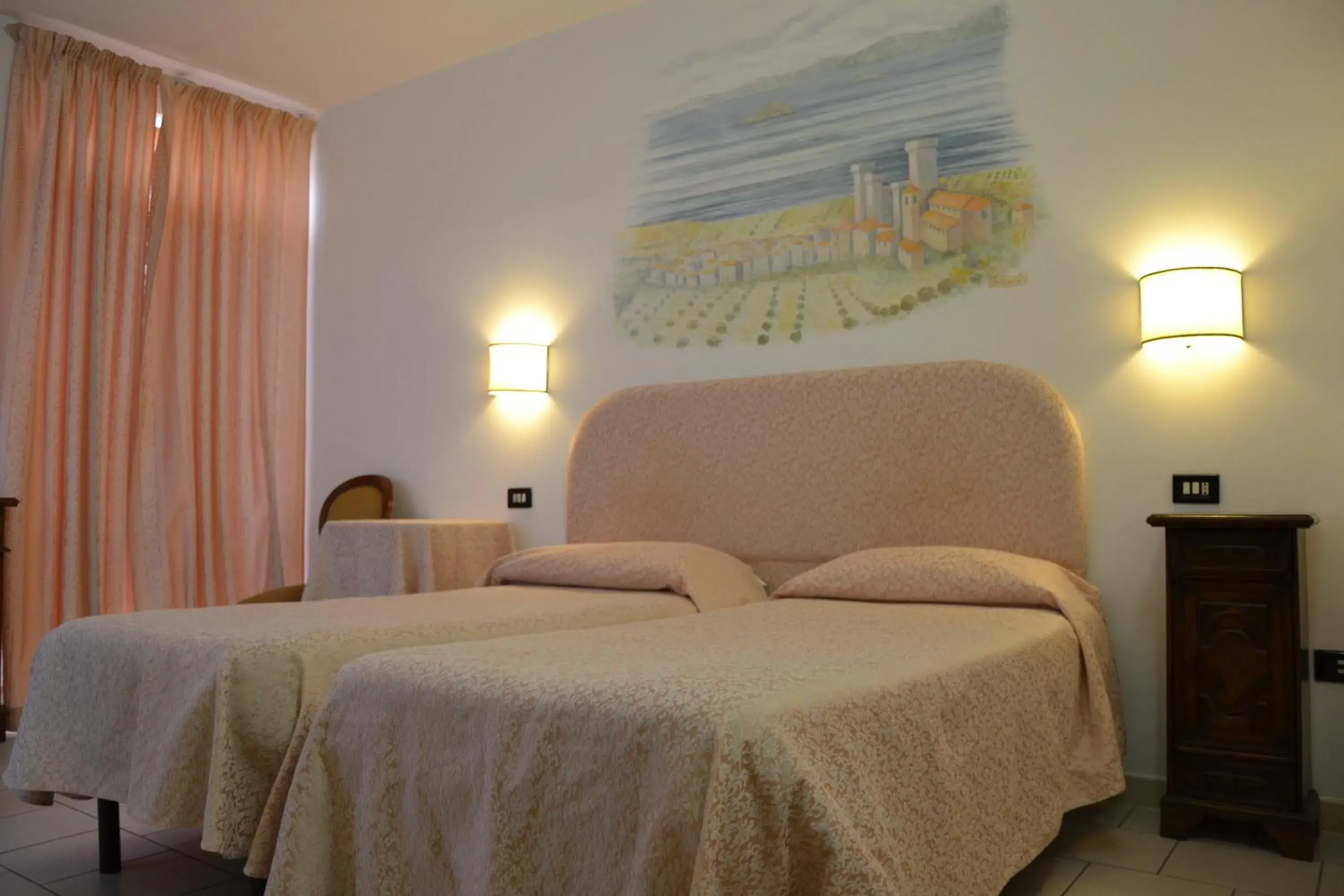 Superior Twin Room in Hotel Ristorante Bagnaia Superior Twin Room in Hotel Ristorante Bagnaia
