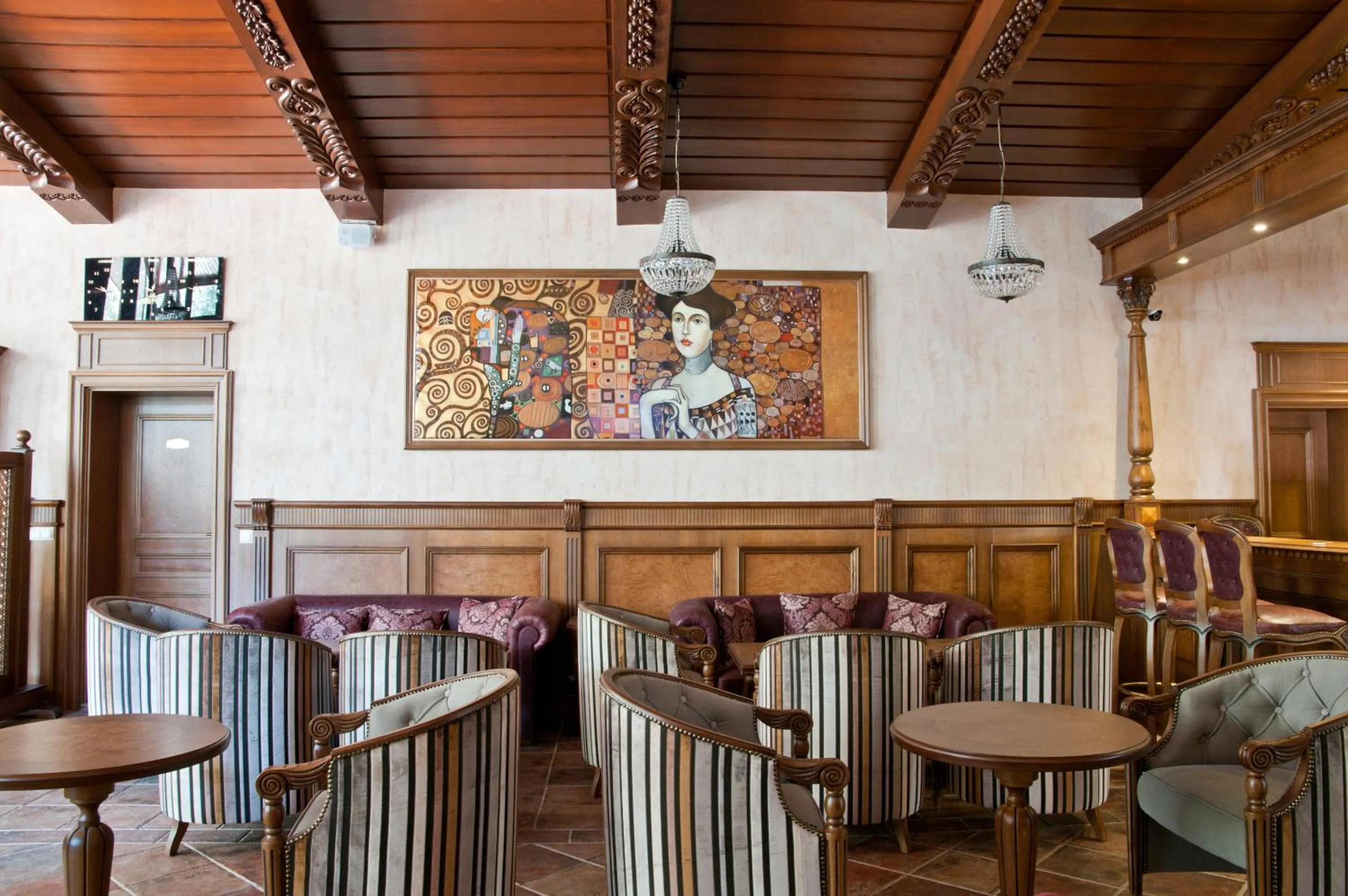 Lounge or bar in Hotel Edelweiss