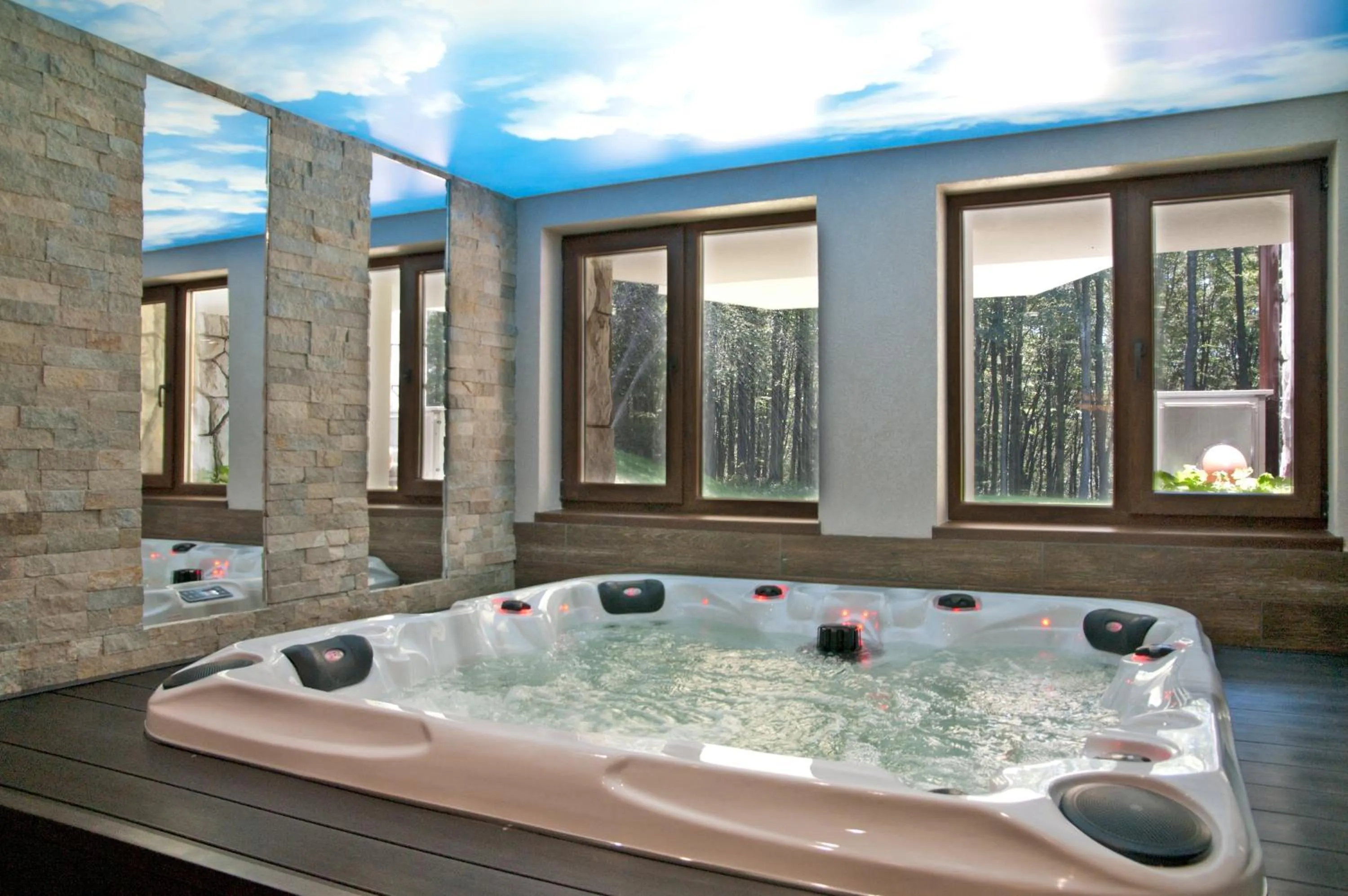 Hot Tub in Hotel Edelweiss