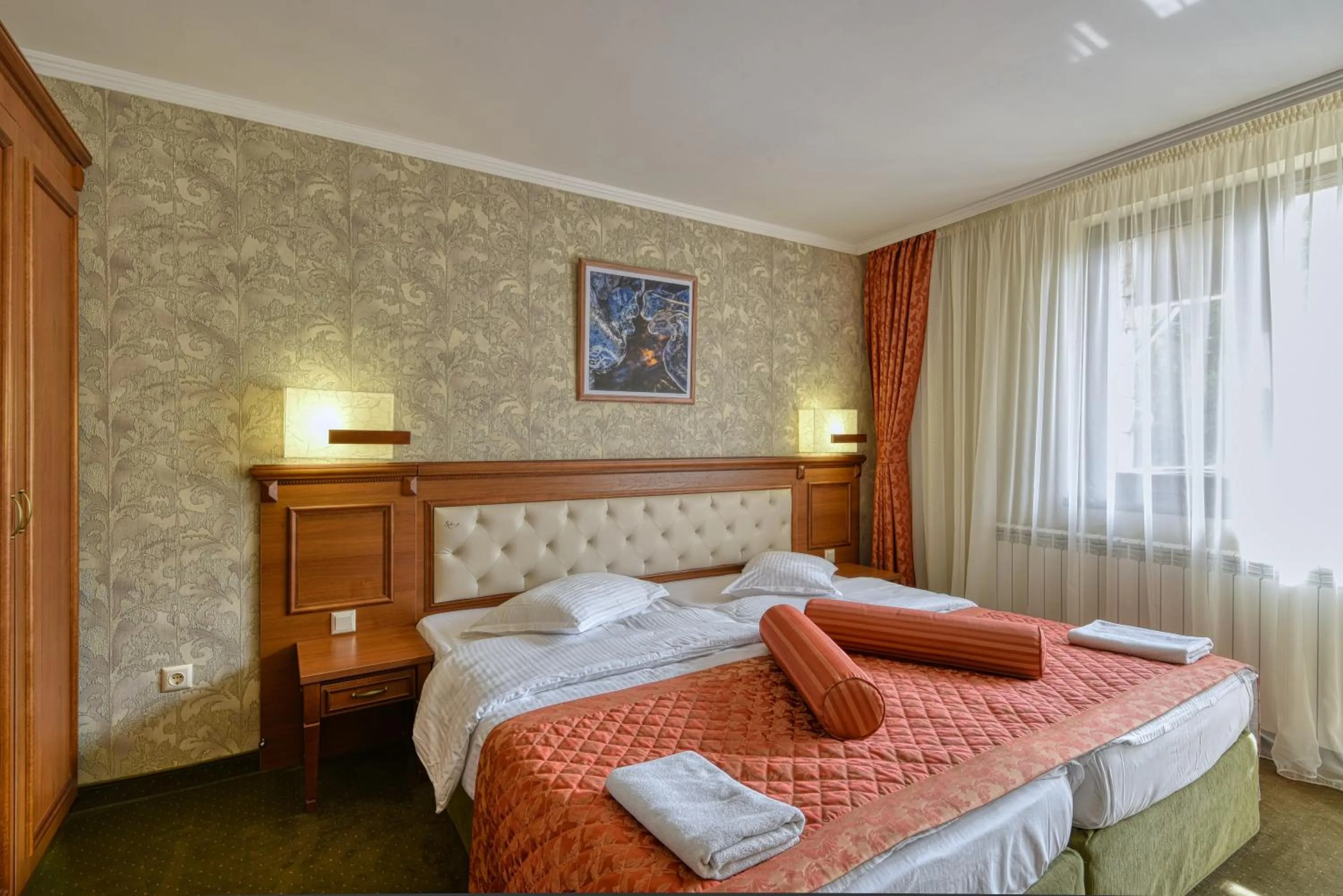 Bed in Hotel Edelweiss