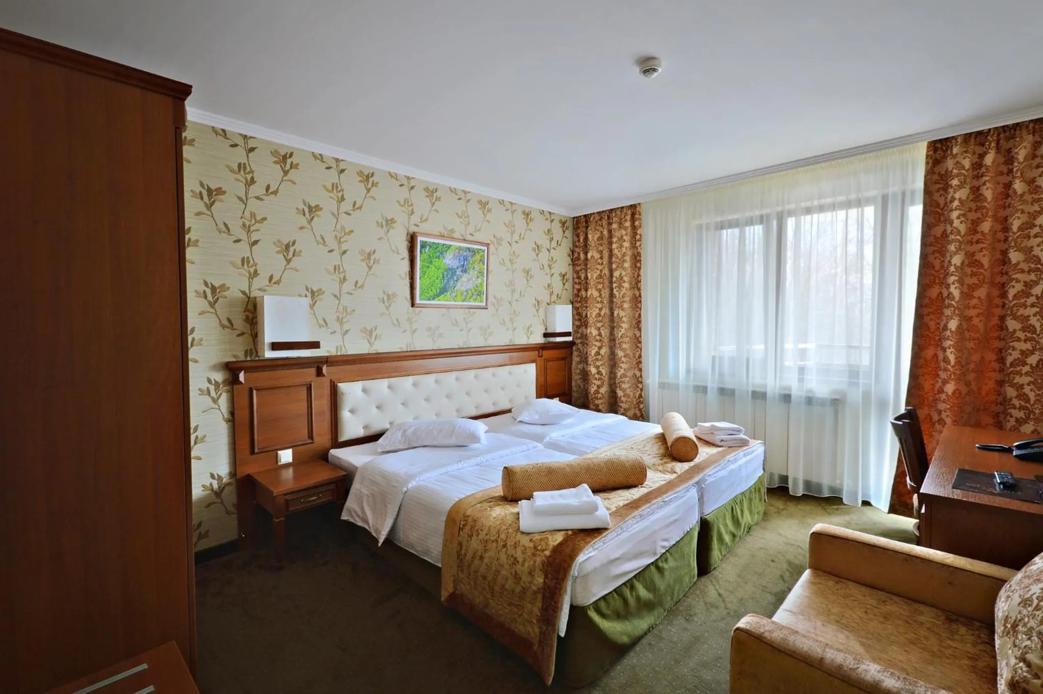 Bed in Hotel Edelweiss