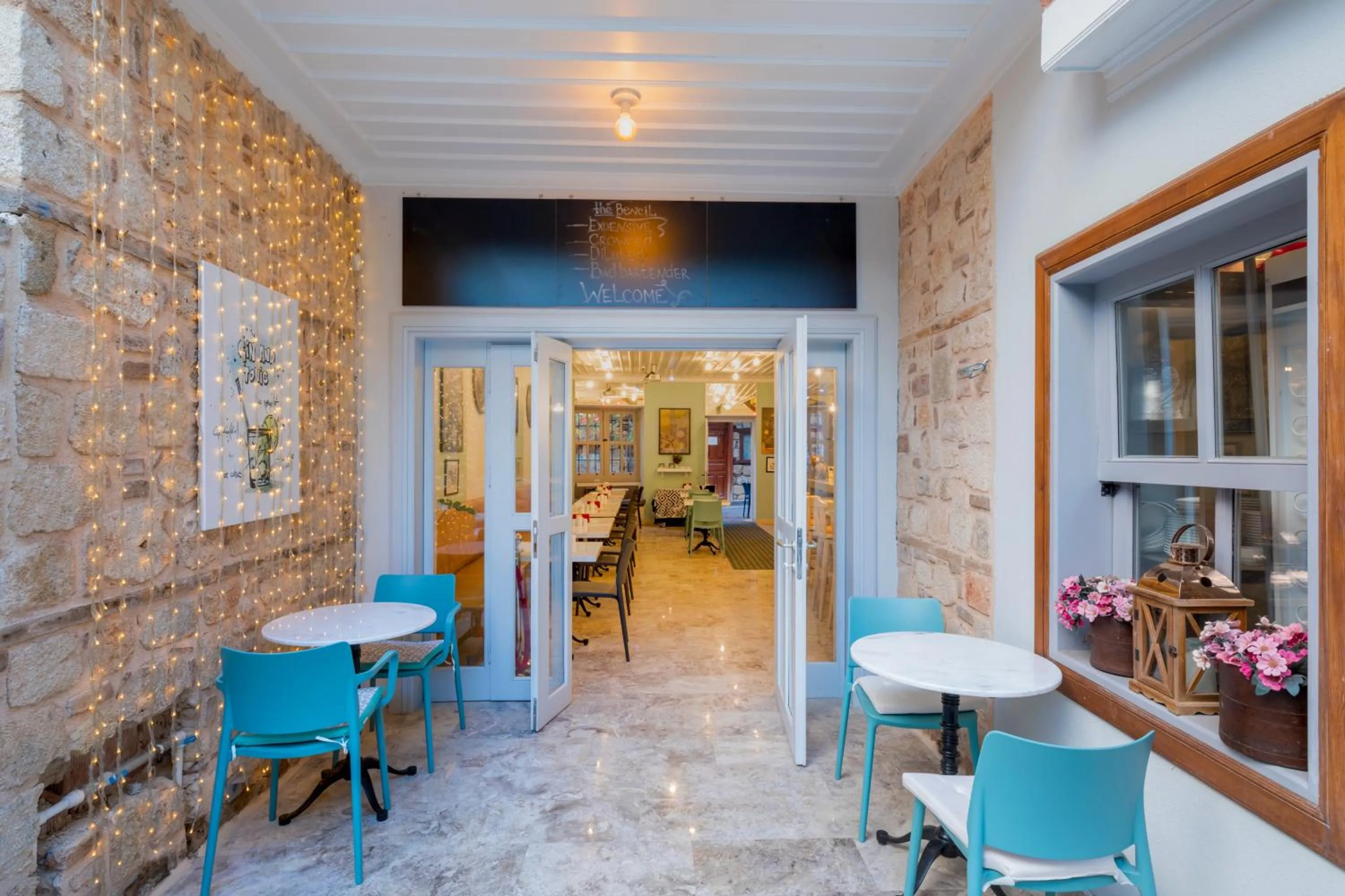 Restaurant/places to eat in Delight Deluxe Aparts