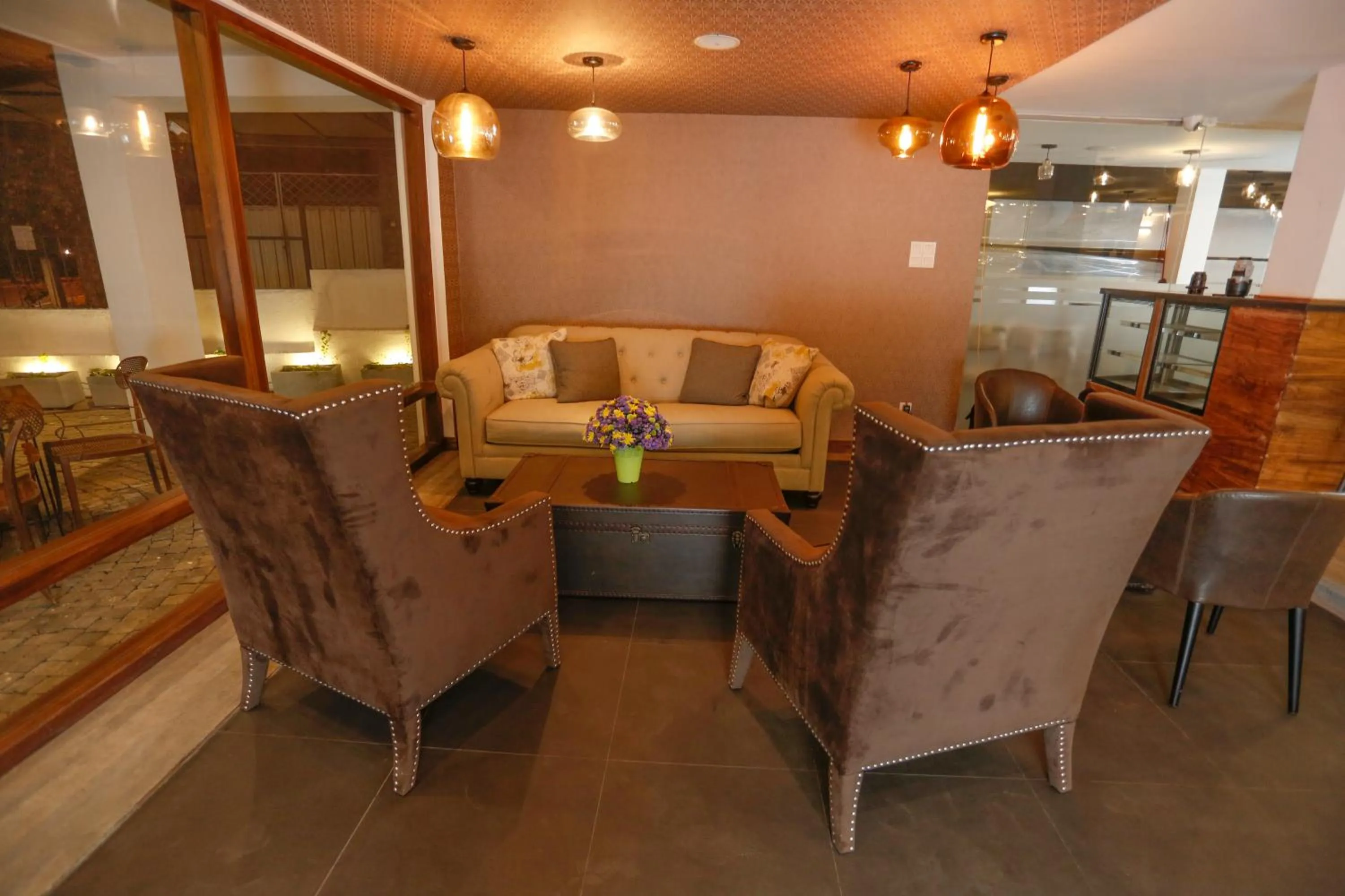 Restaurant/places to eat in Viyana Boutique Hotel