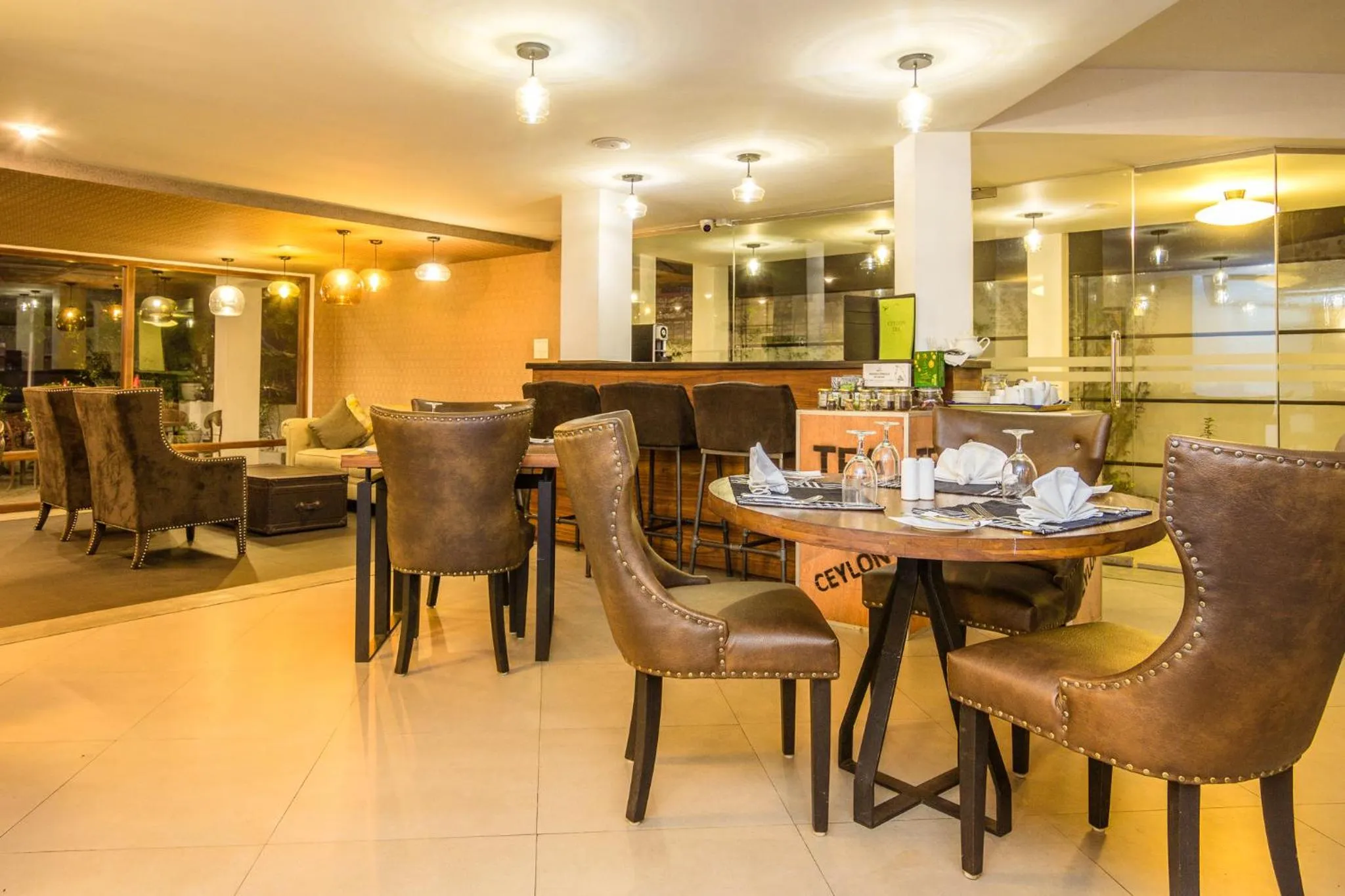 Restaurant/places to eat in Viyana Boutique Hotel