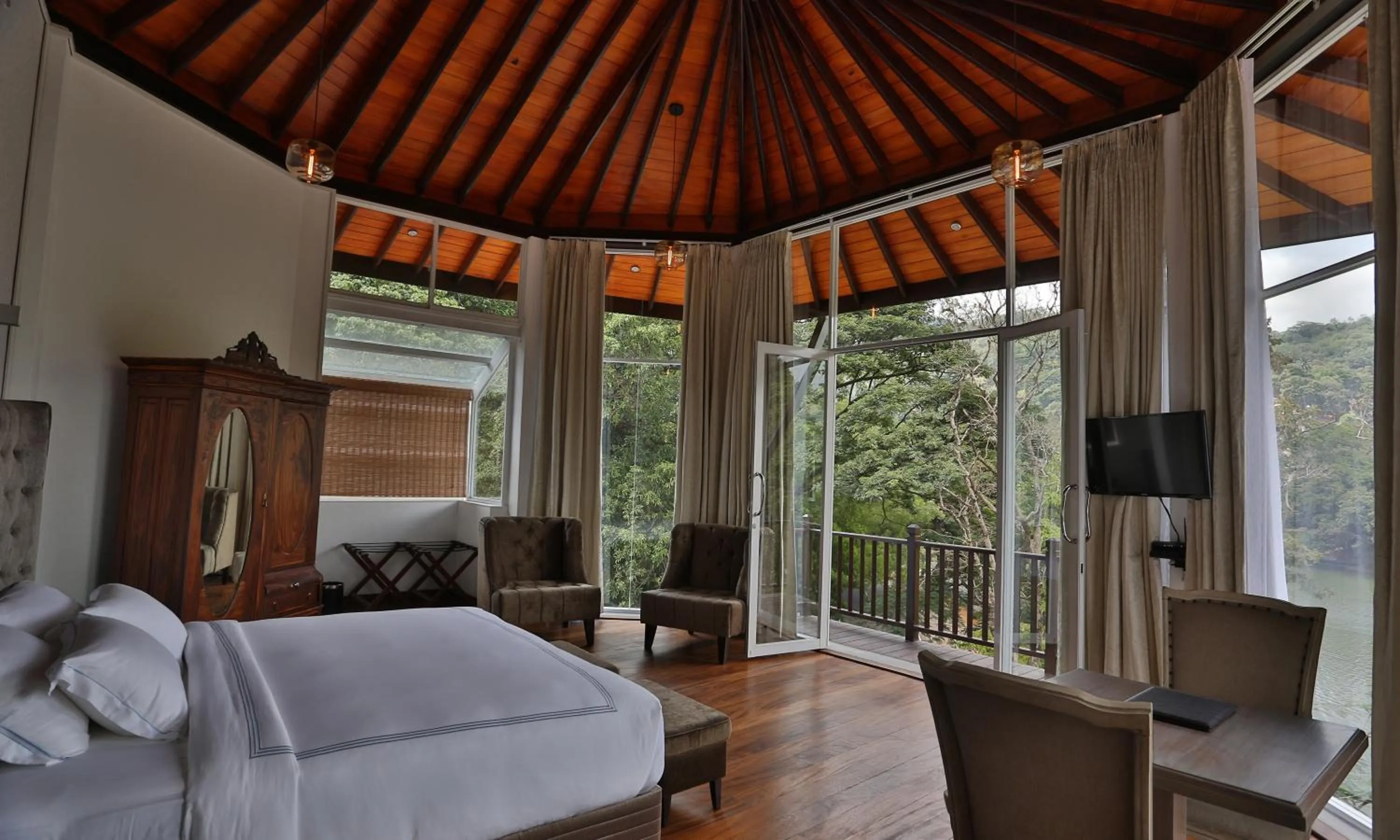 Coffee/tea facilities, Bed in Viyana Boutique Hotel