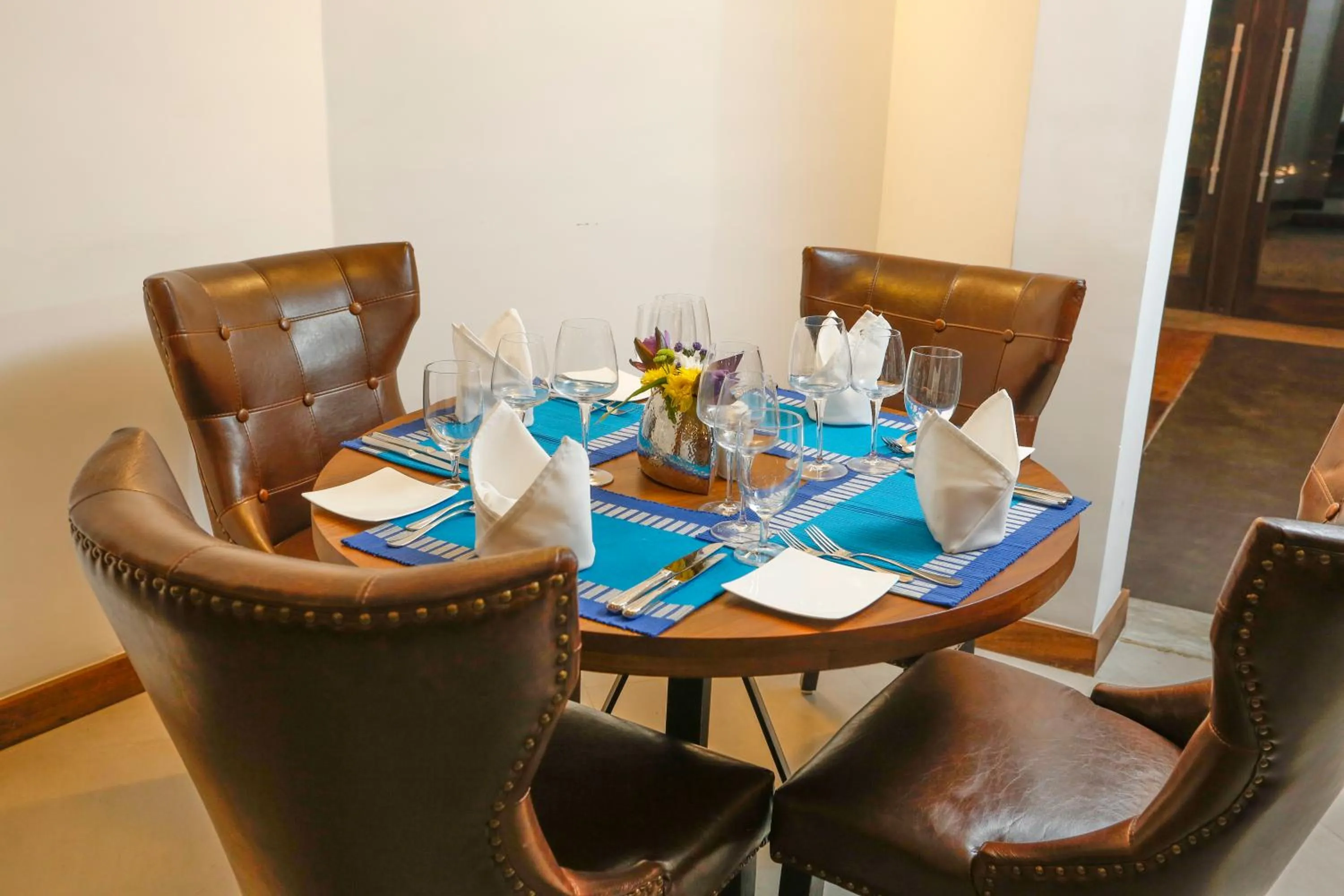 Restaurant/places to eat in Viyana Boutique Hotel