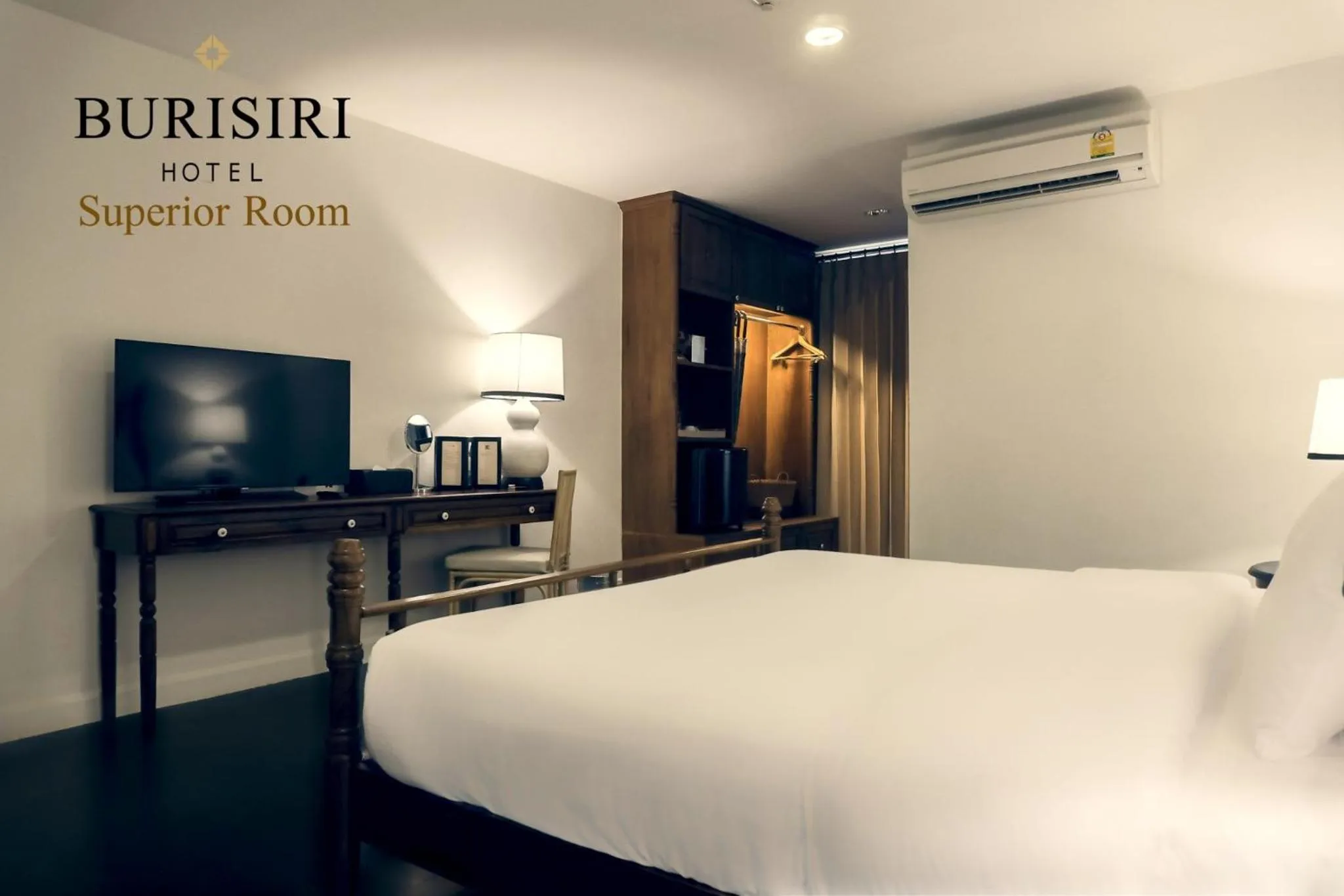 Bed in Buri Siri Boutique Hotel