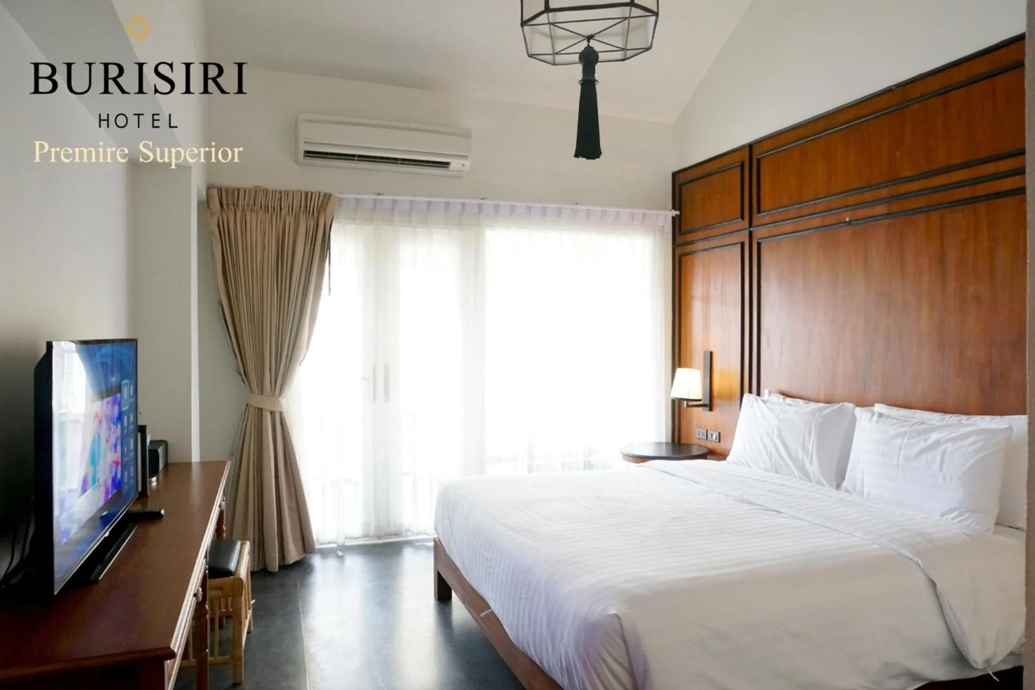 Bed in Buri Siri Boutique Hotel
