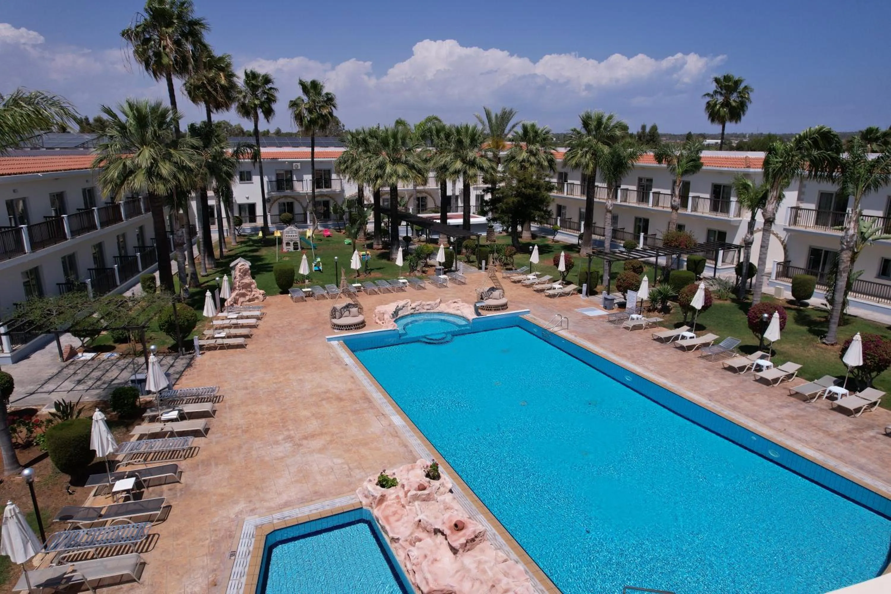 Property building in Loutsiana Deluxe Apts