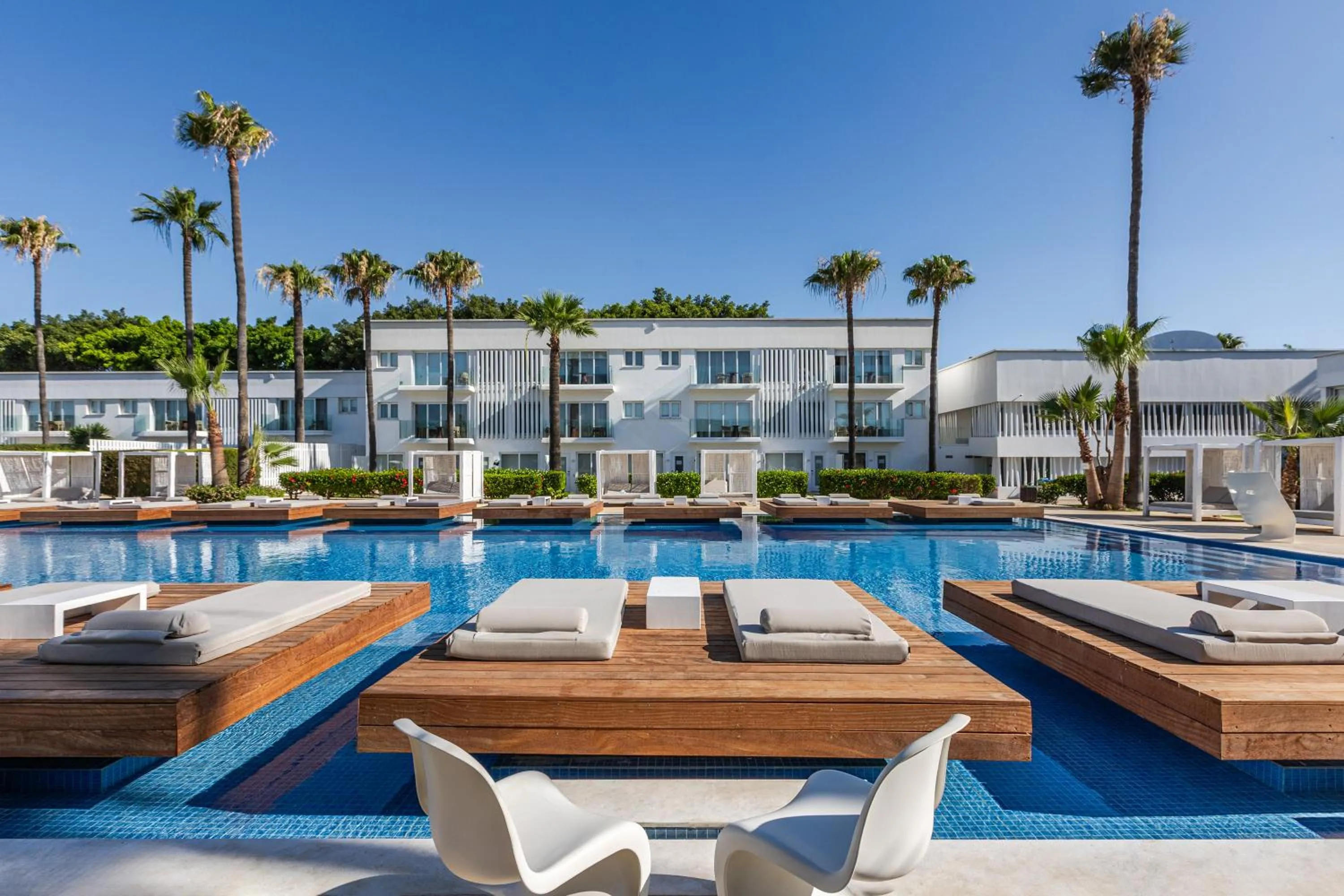 Swimming pool in So Nice Beach Resort