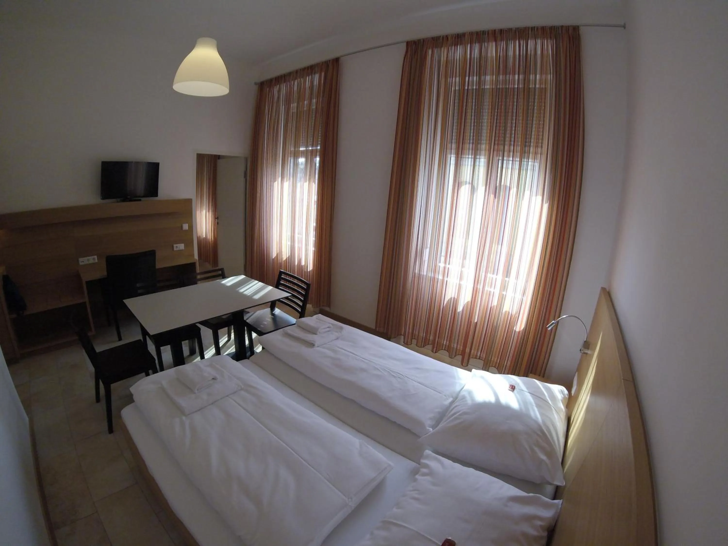 Photo of the whole room, Bed in Hotel Aton