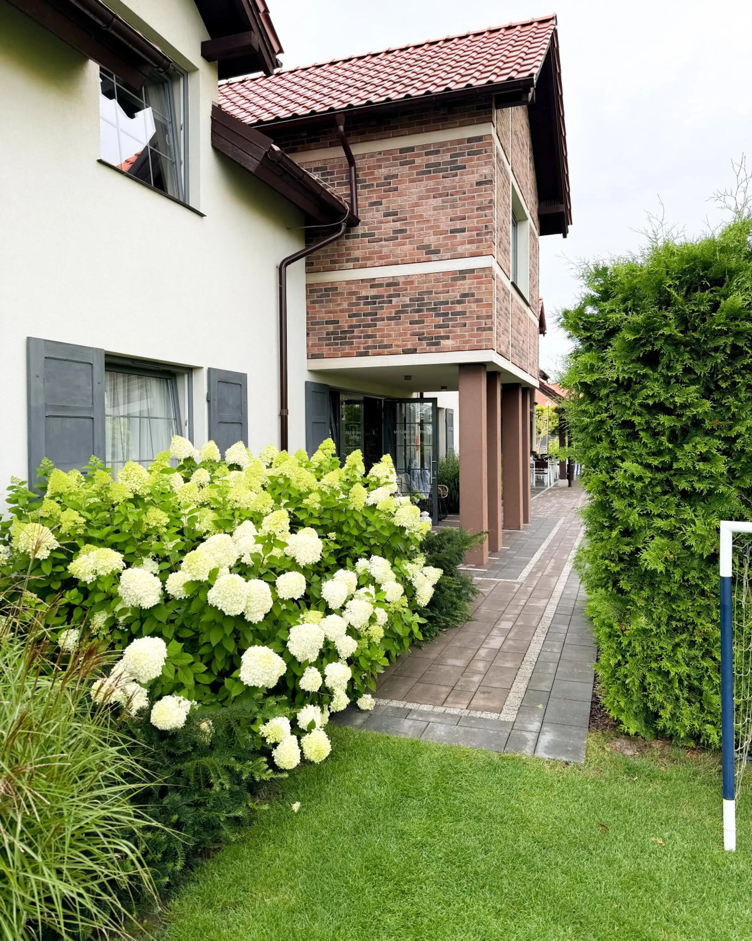 Property building in Tulipanowy Gościniec