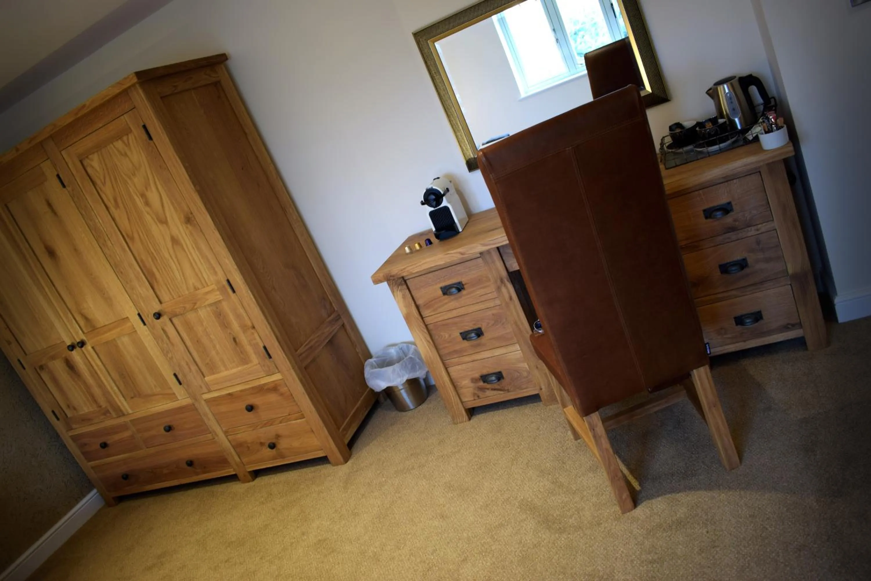 Bedroom in The Horse & Jockey