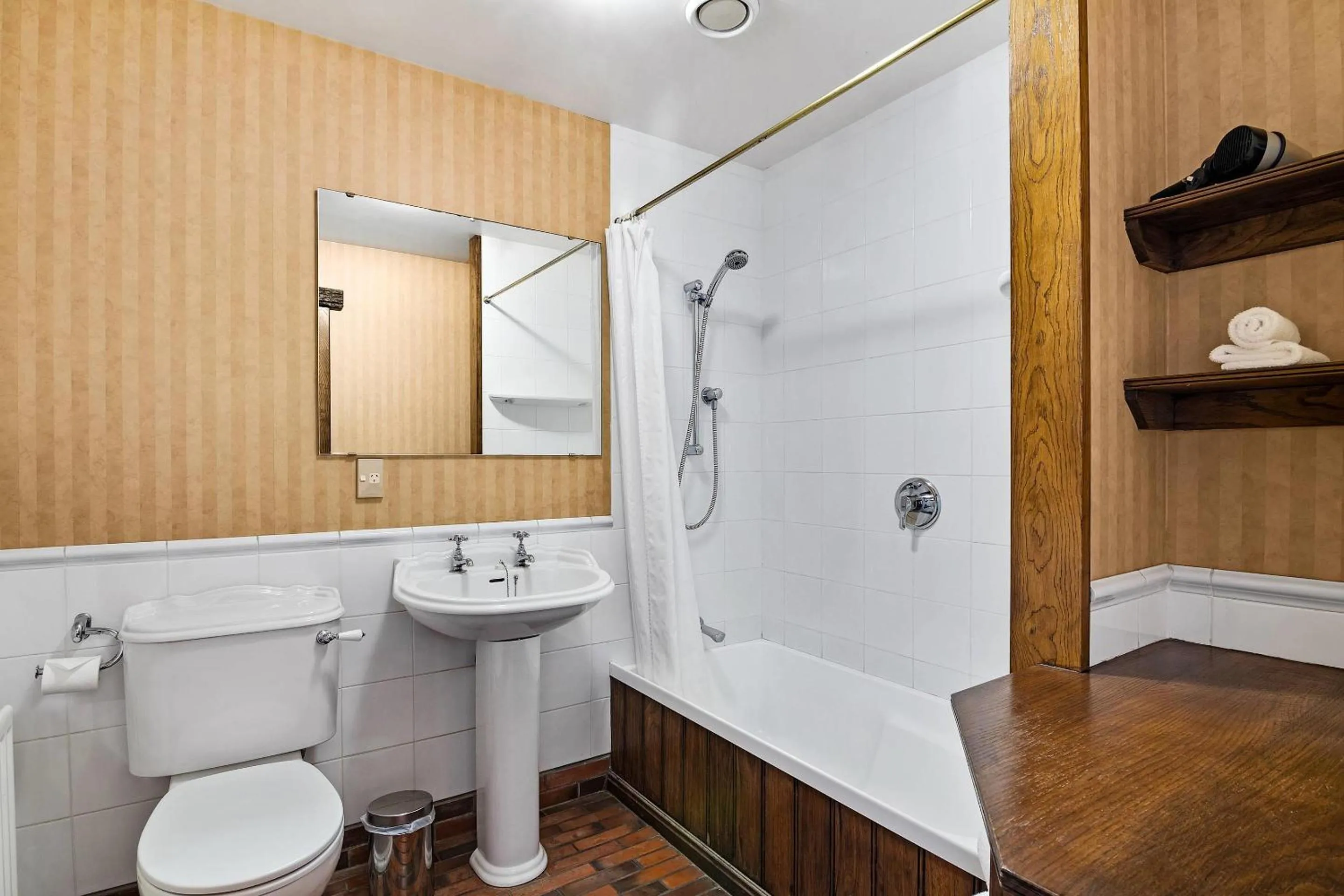 Bedroom in The Honest Lawyer, an Ascend Collection Hotel