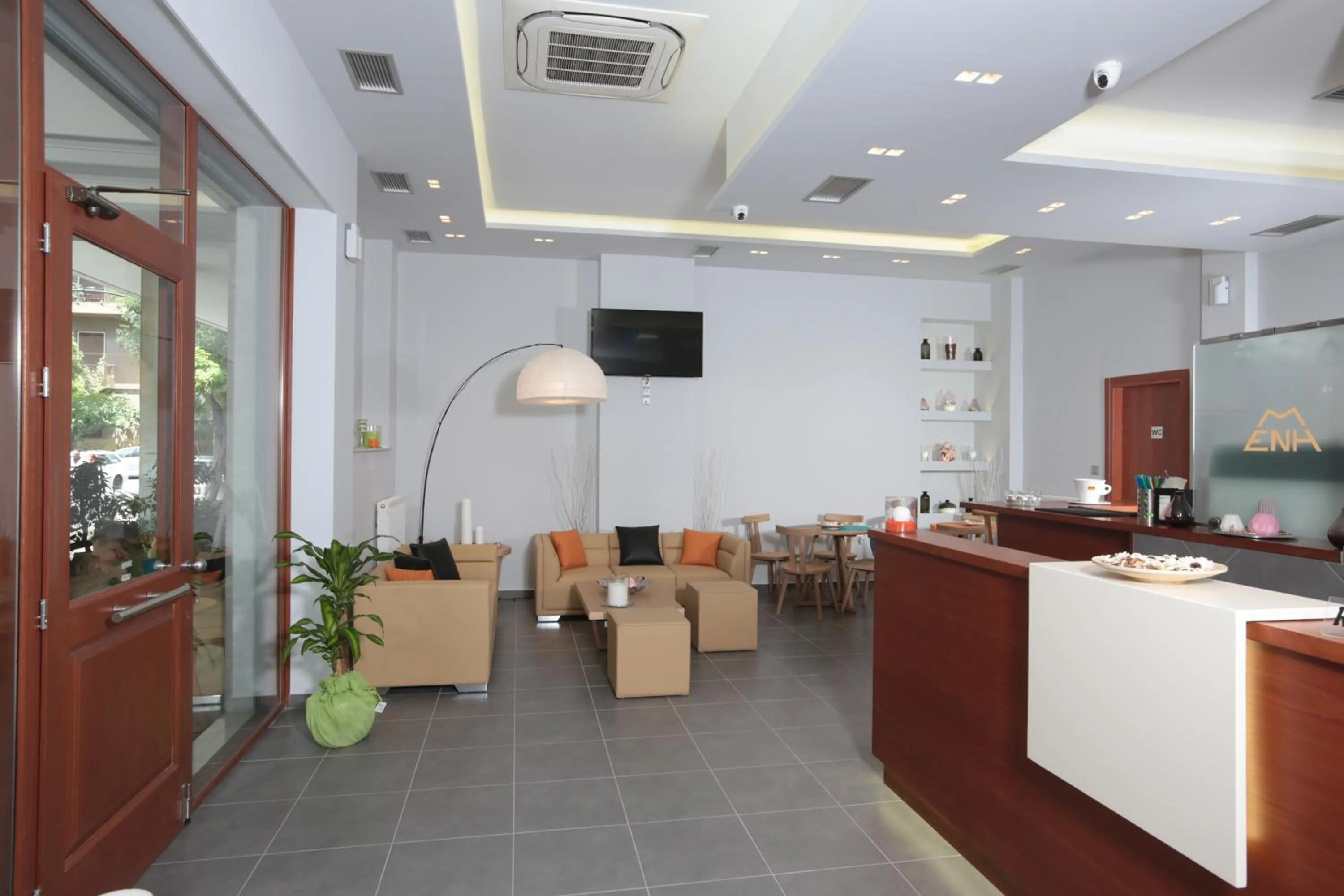 Communal lounge/ TV room in Meni Apartments