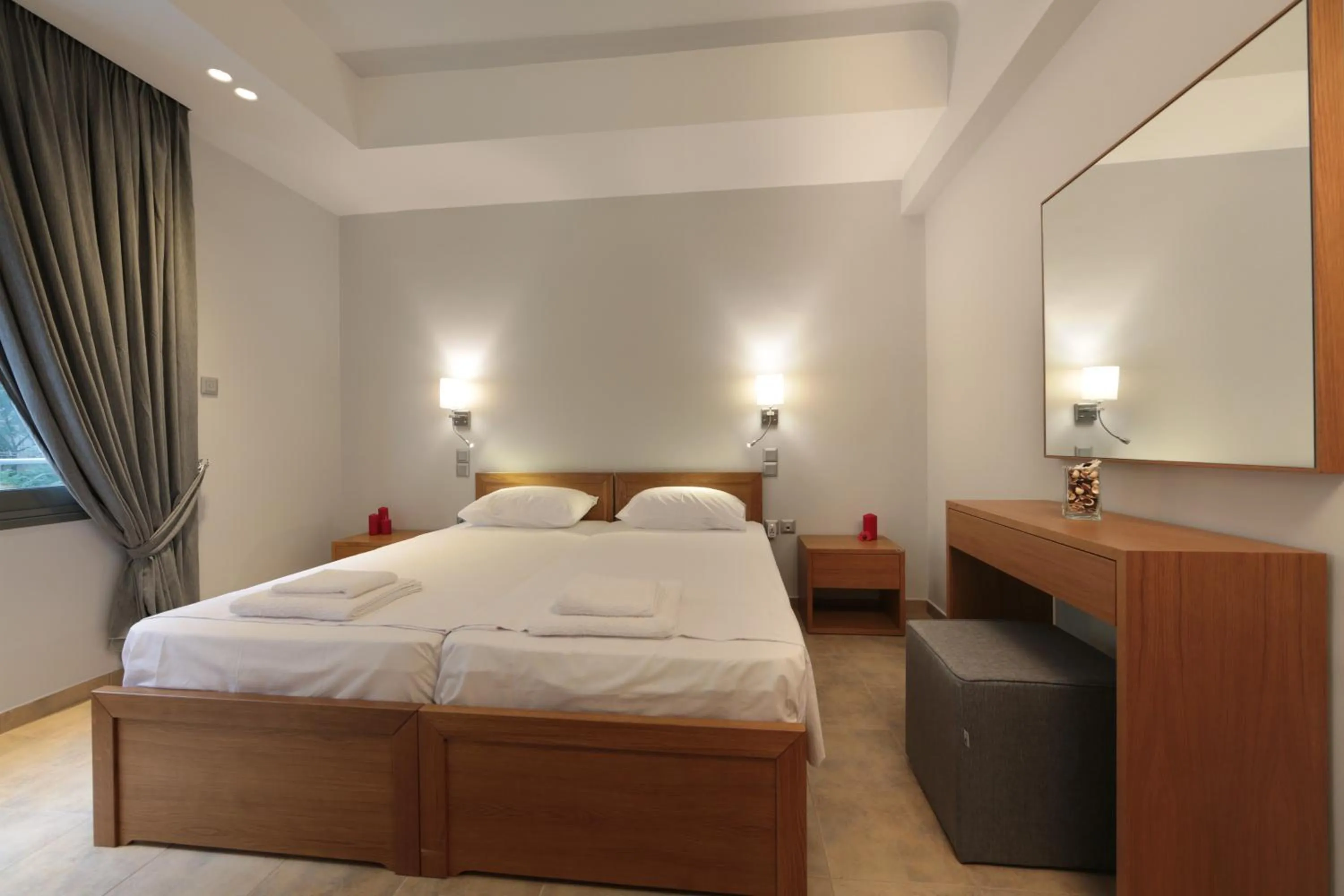 Bedroom, Bed in Meni Apartments