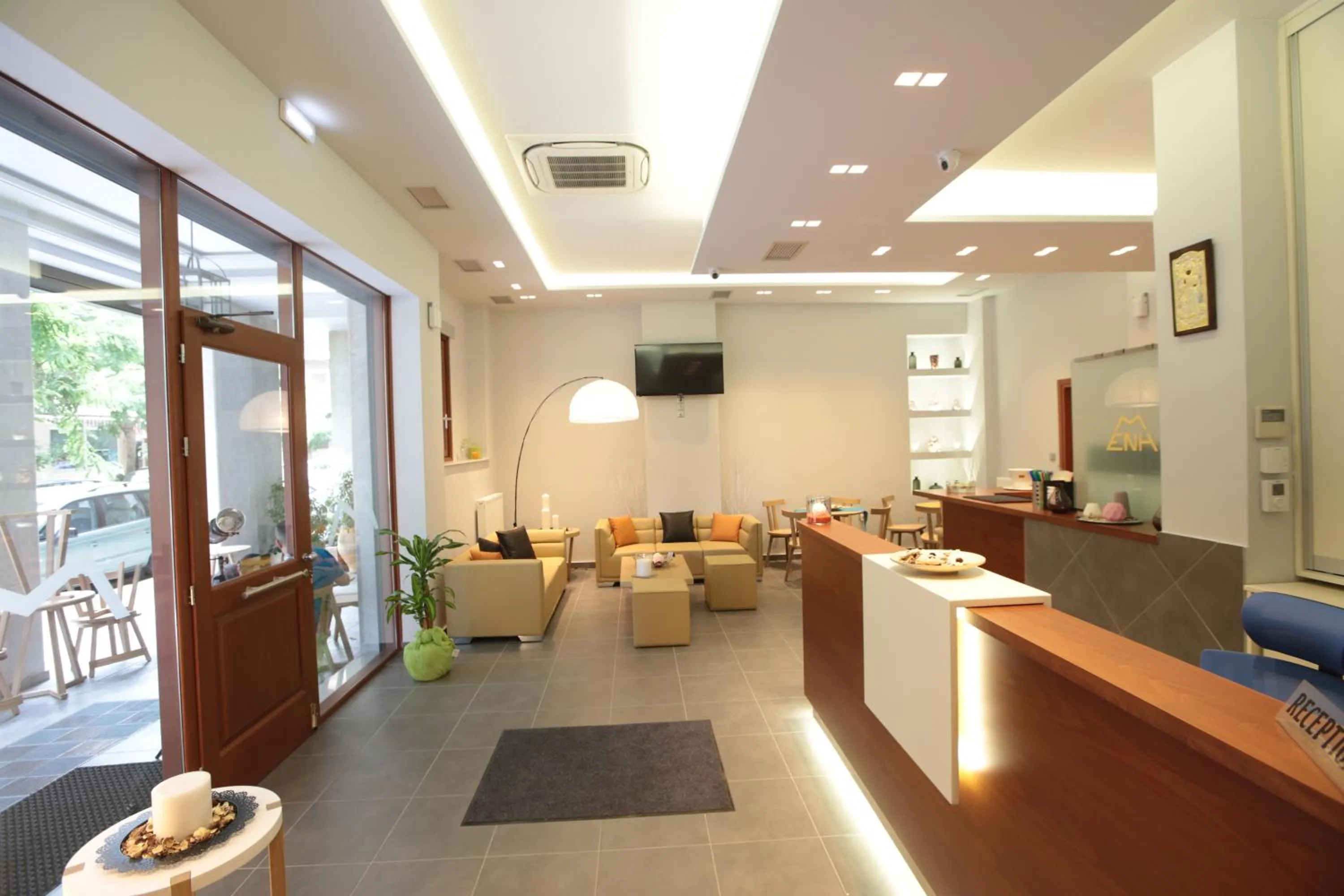 Communal lounge/ TV room in Meni Apartments