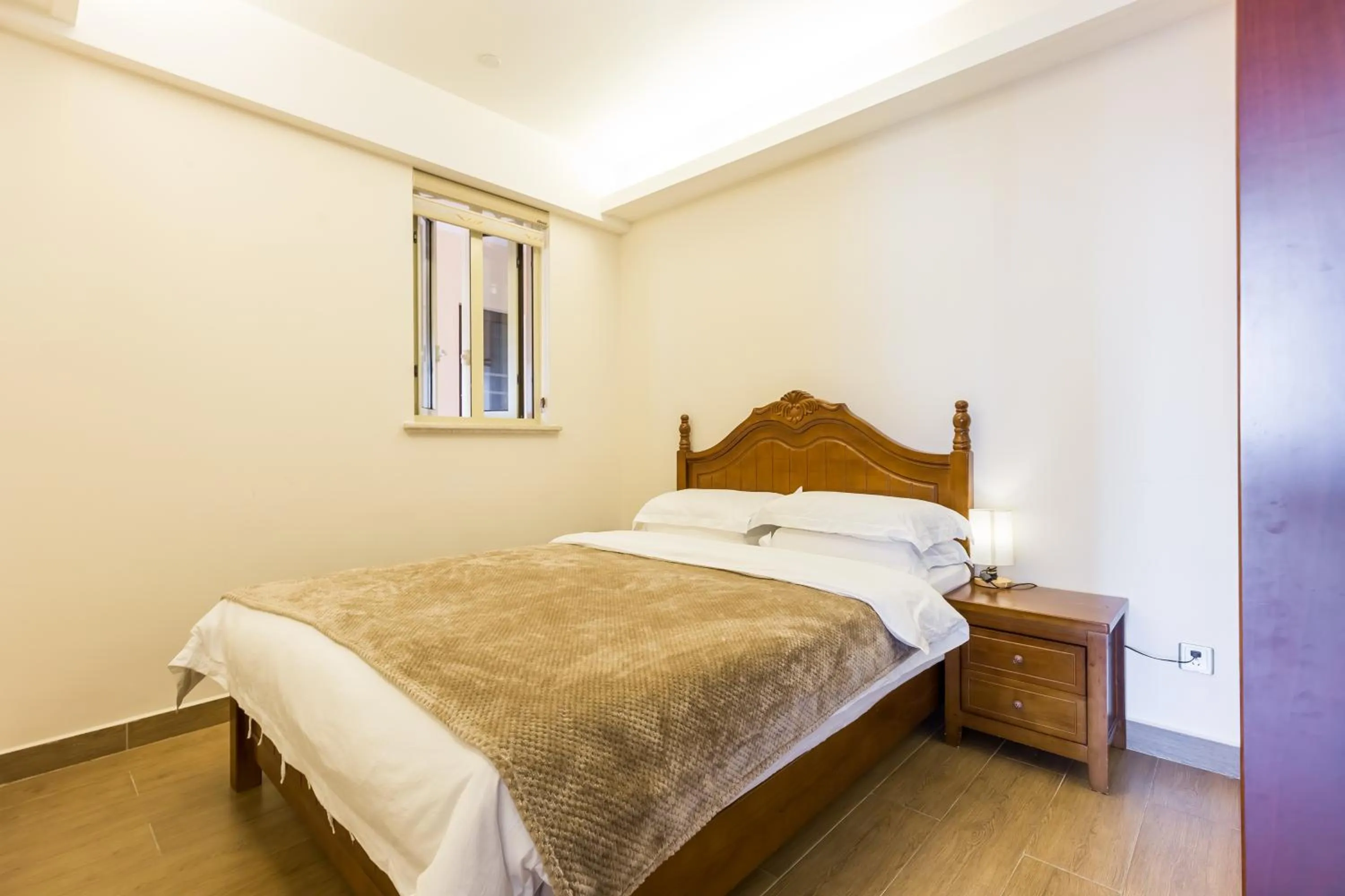 Bedroom, Bed in Sanya Yikehai View Apartments