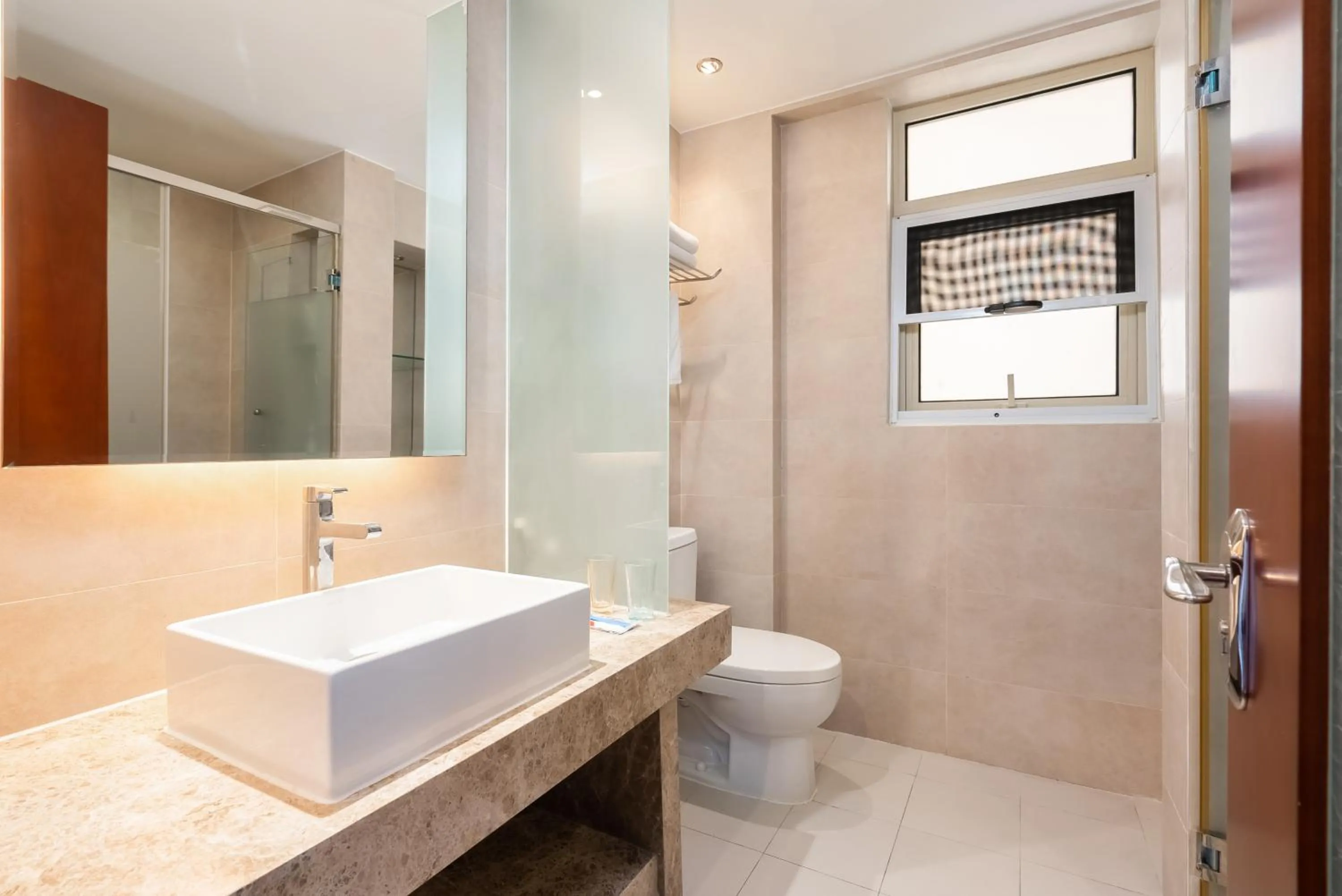 Bathroom in Sanya Yikehai View Apartments