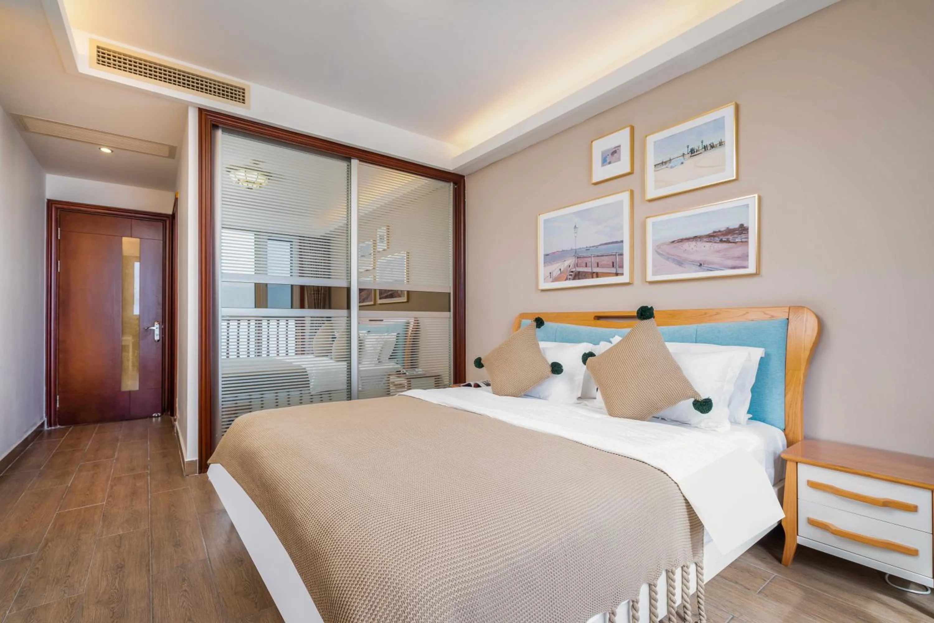 Bedroom, Bed in Sanya Yikehai View Apartments