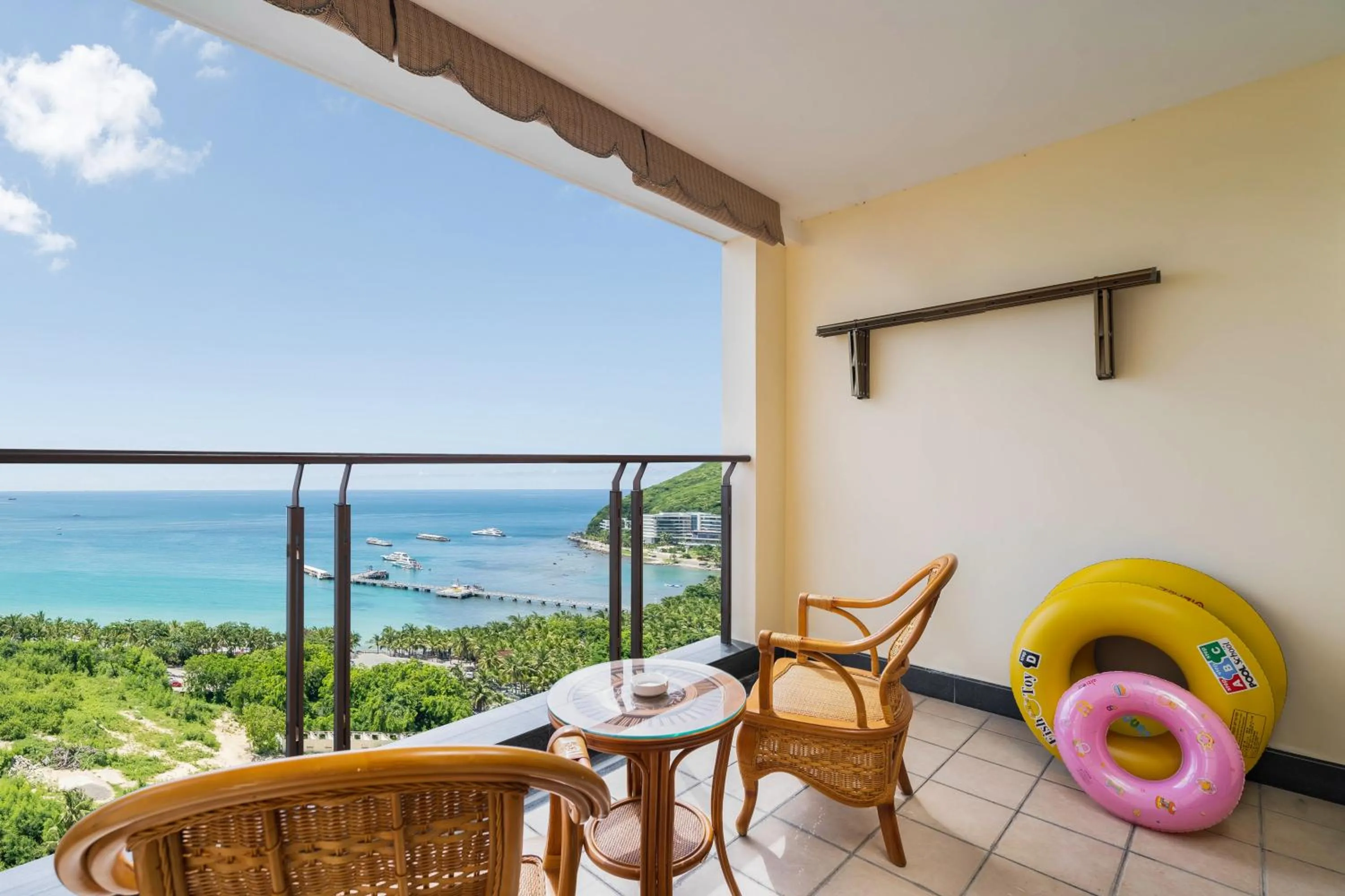 Balcony/Terrace in Sanya Yikehai View Apartments
