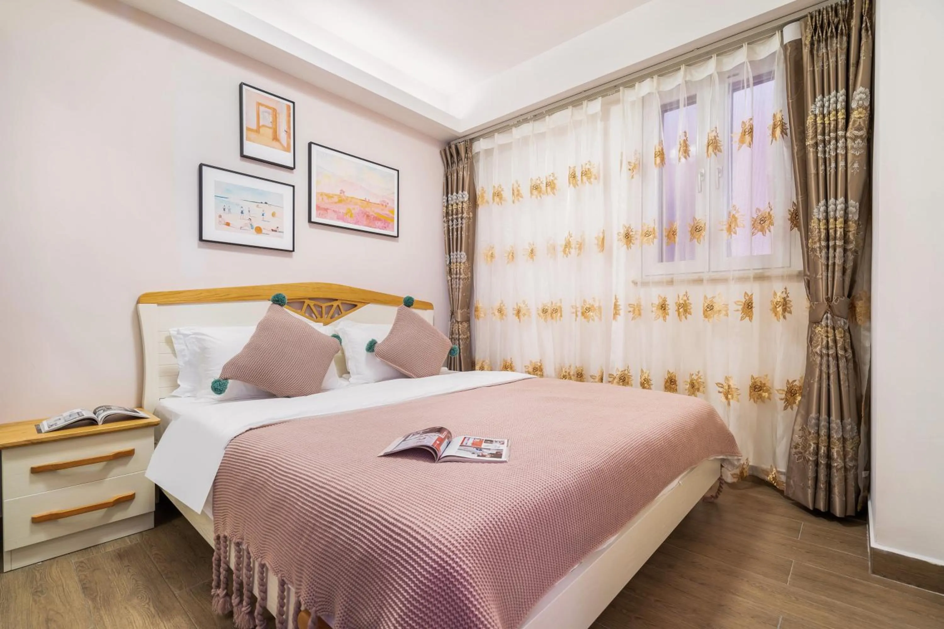 Bedroom, Bed in Sanya Yikehai View Apartments