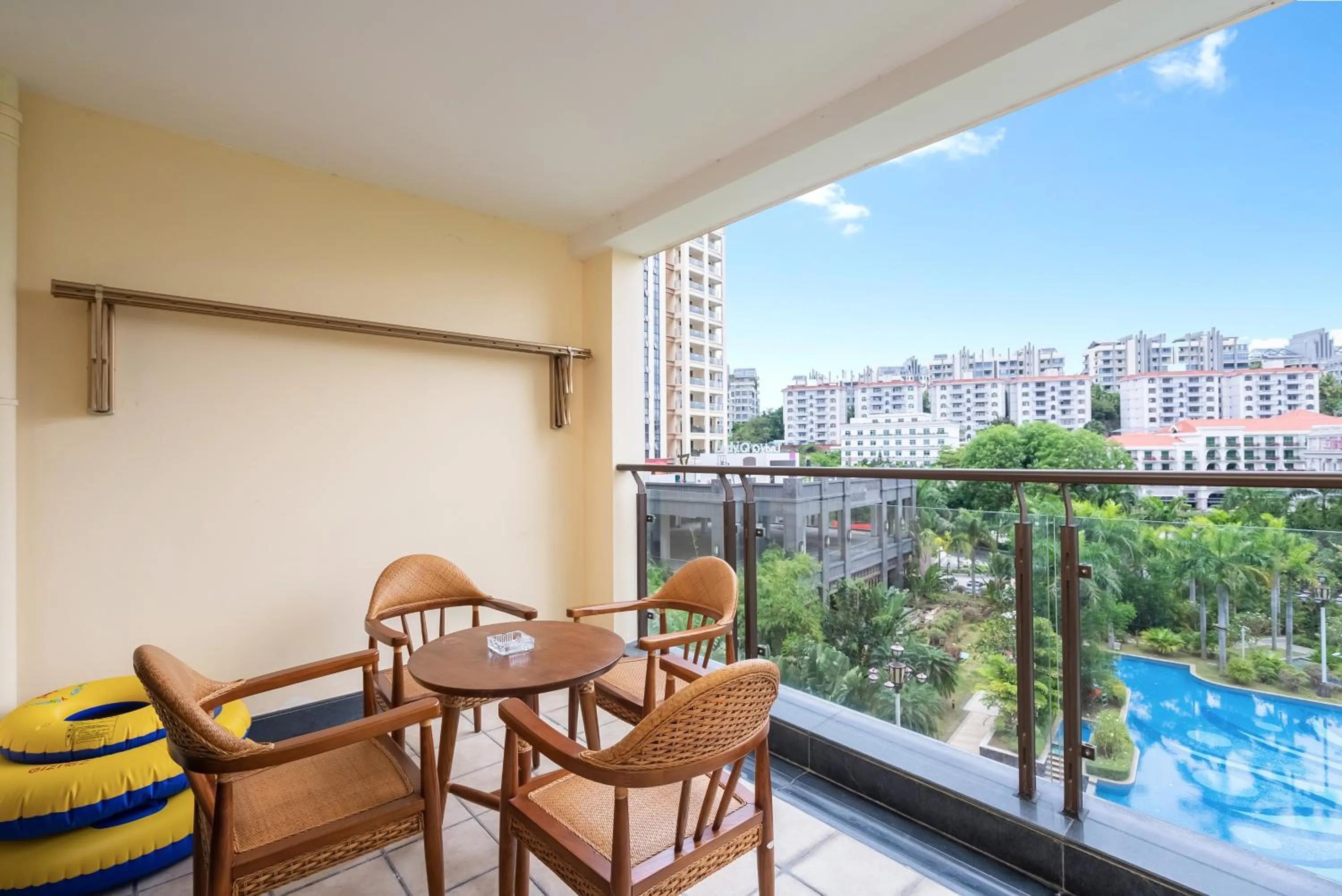 Balcony/Terrace in Sanya Yikehai View Apartments