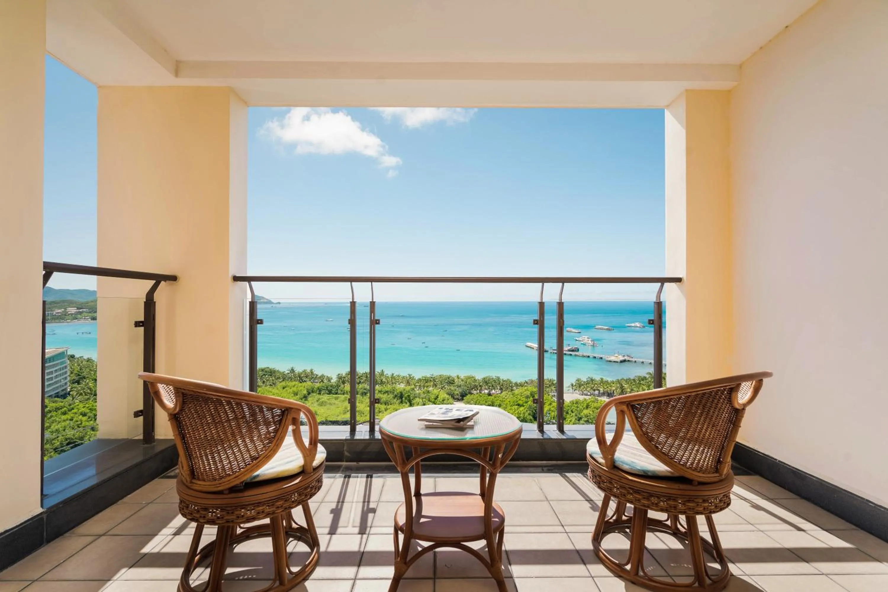 Balcony/Terrace in Sanya Yikehai View Apartments
