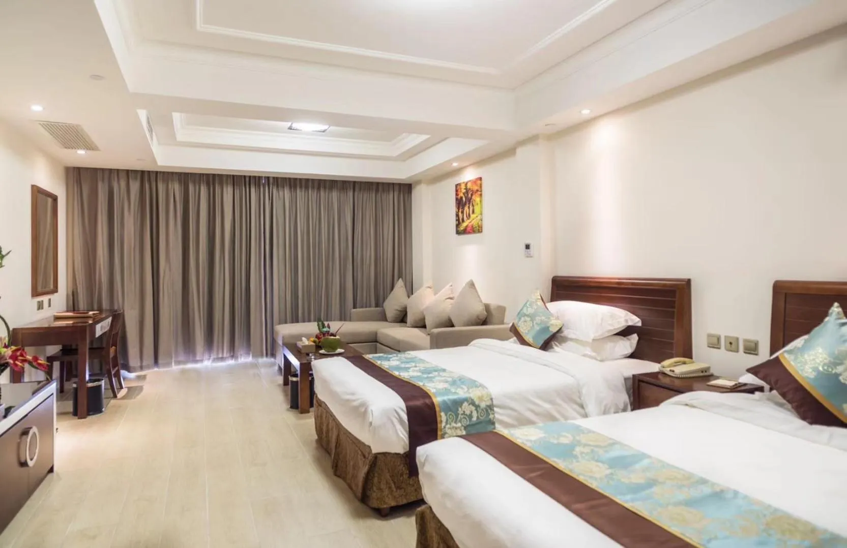 Restaurant/places to eat, Bed in Sanya Yikehai View Apartments