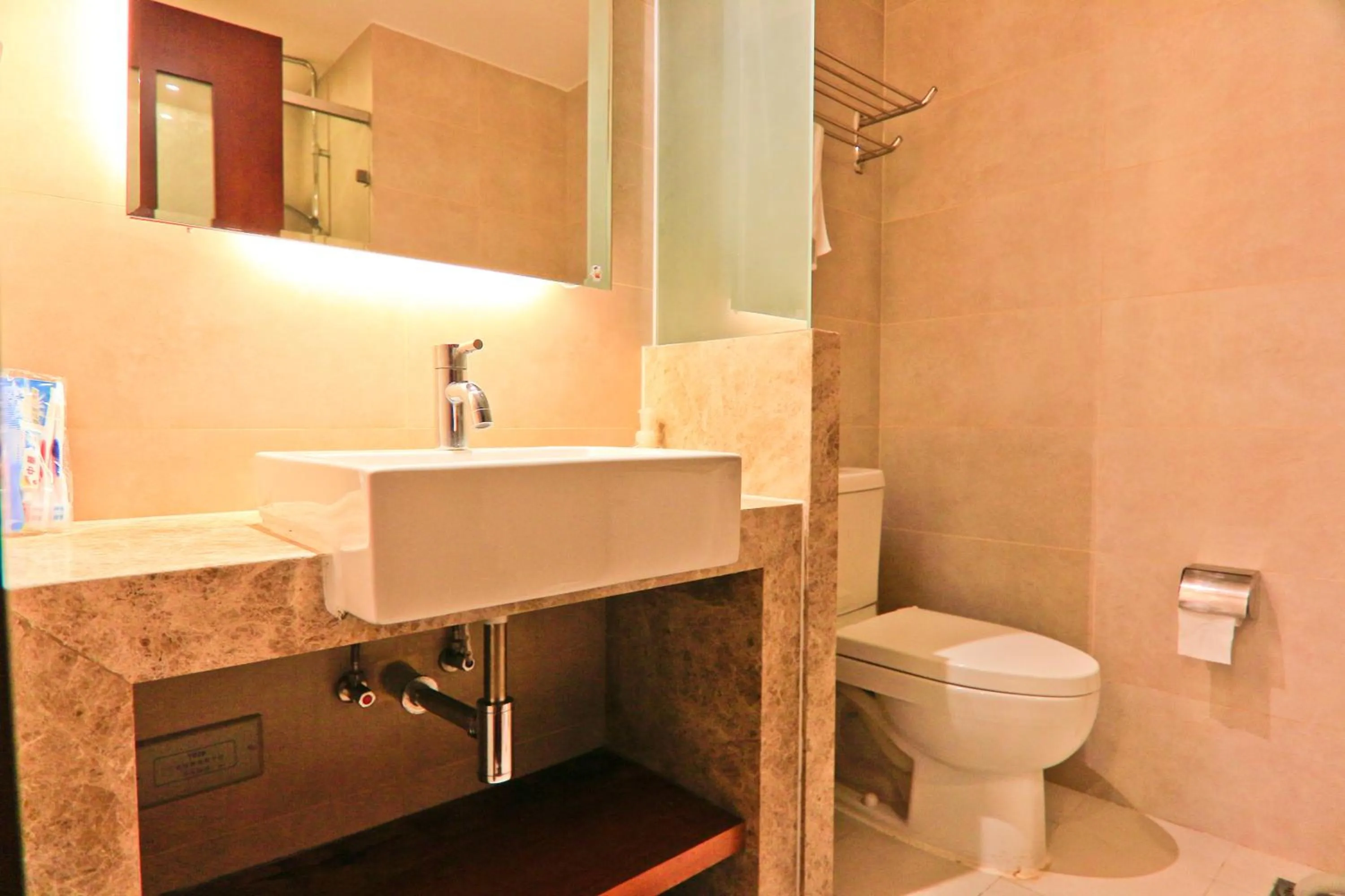 Toilet in Sanya Yikehai View Apartments