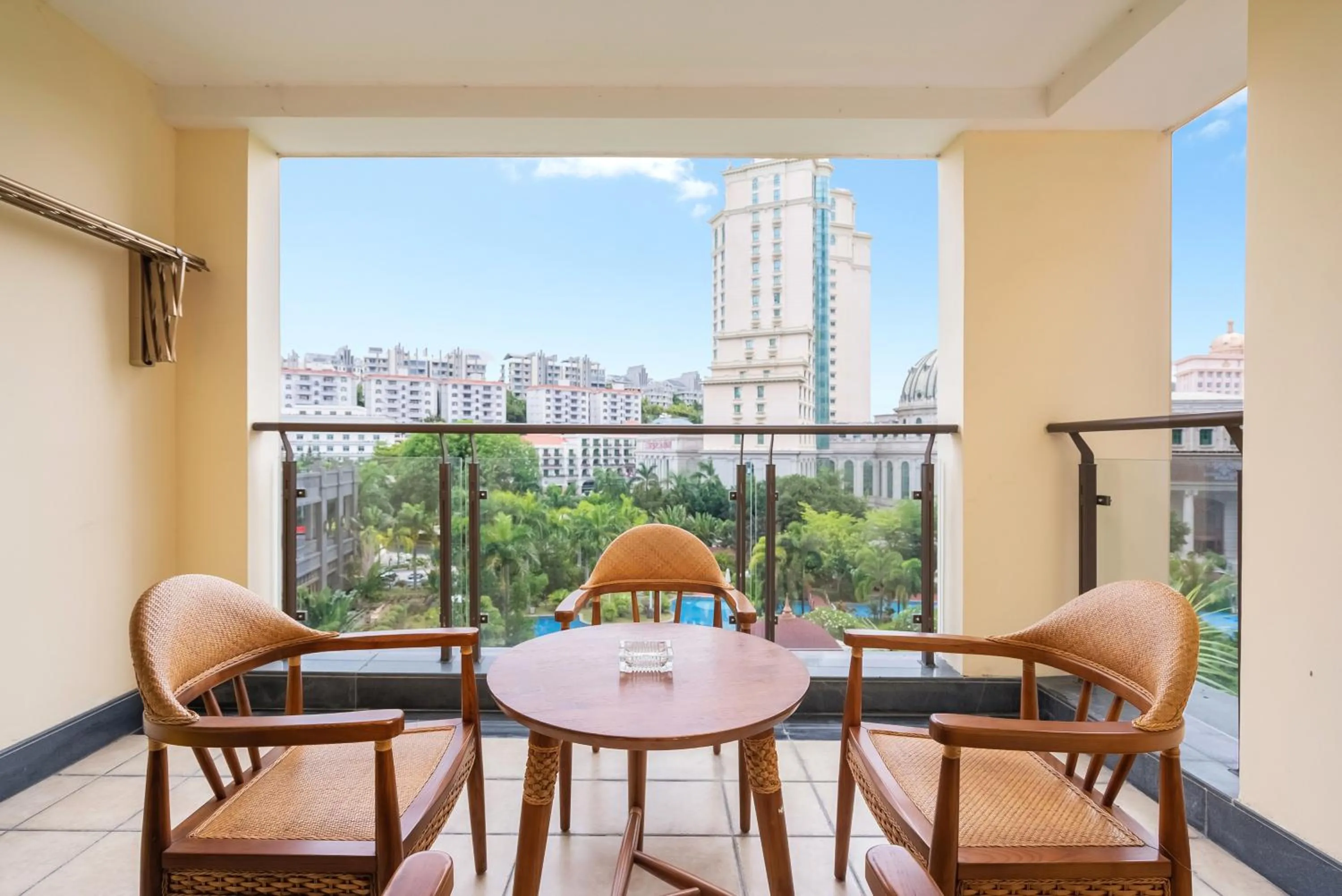 Balcony/Terrace in Sanya Yikehai View Apartments