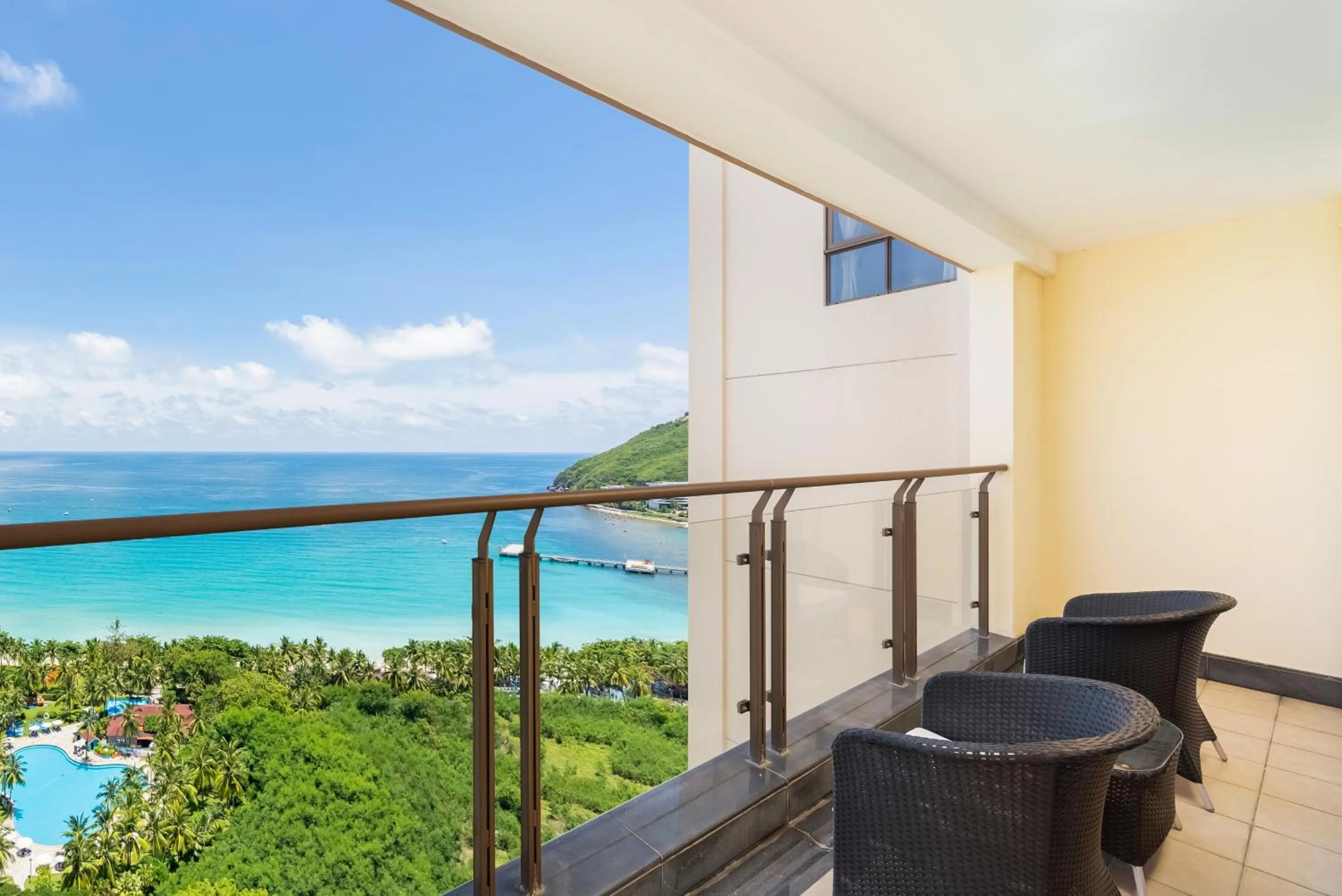 Balcony/Terrace in Sanya Yikehai View Apartments