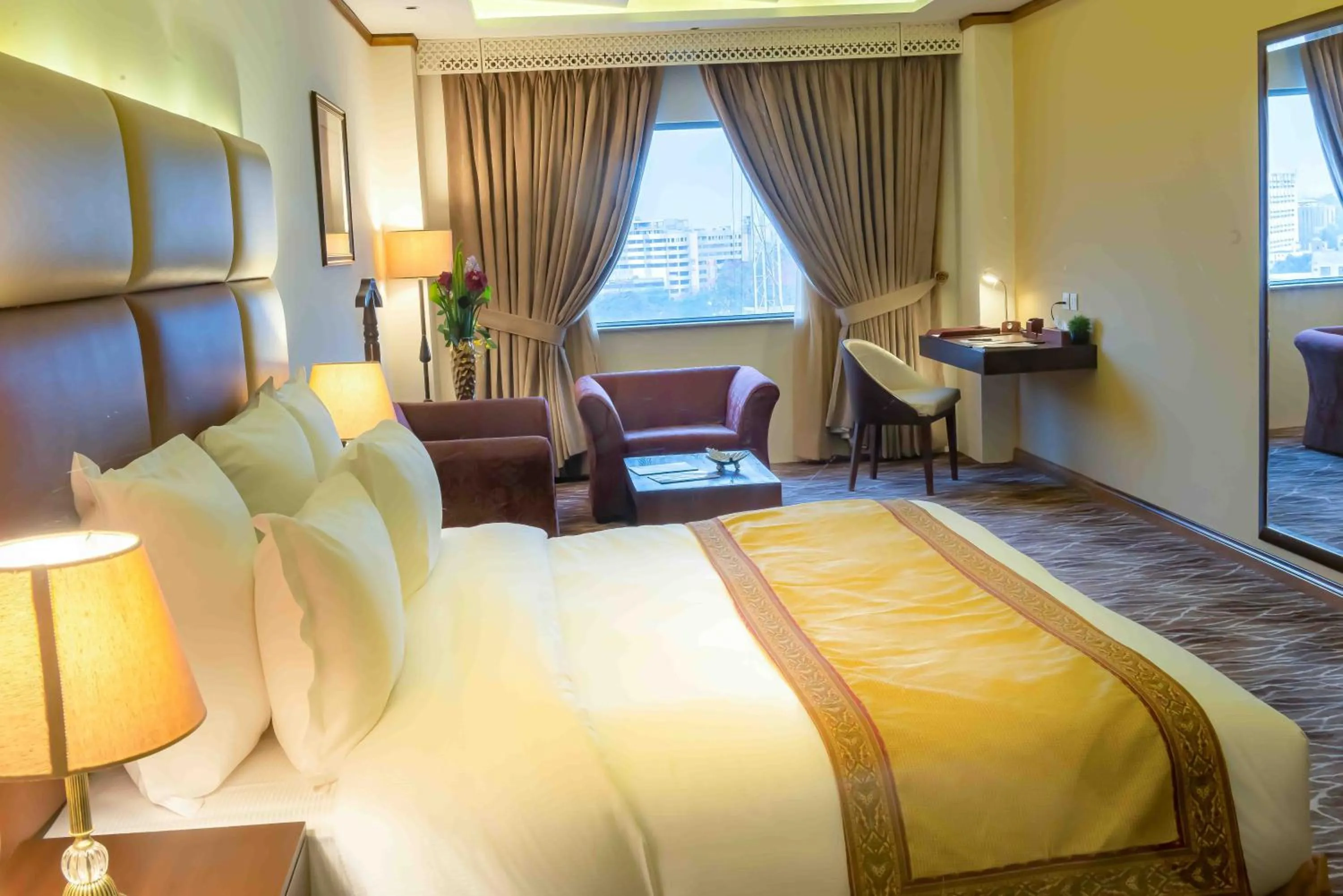 Bed in Luxus Grand Hotel