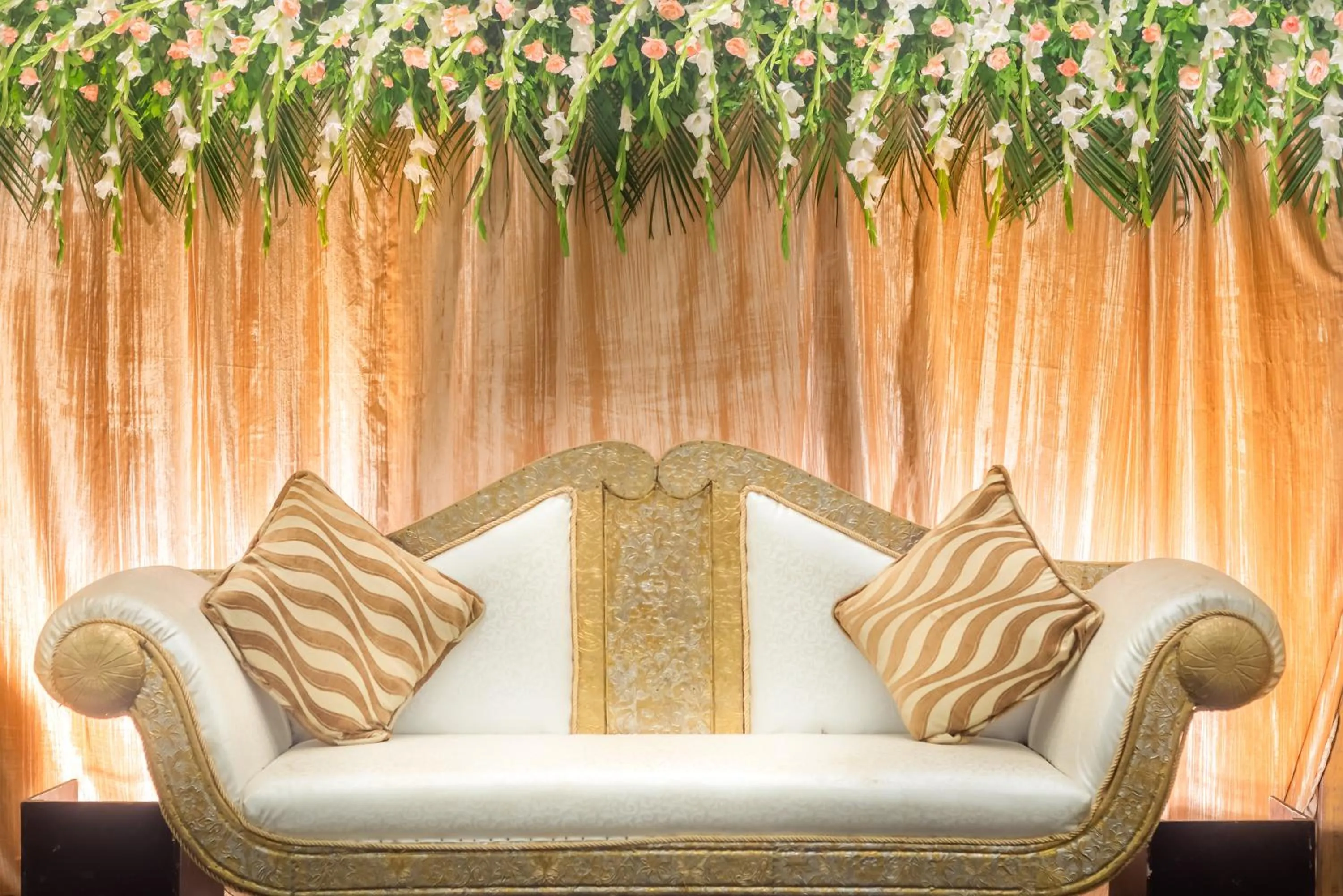 Banquet/Function facilities in Luxus Grand Hotel