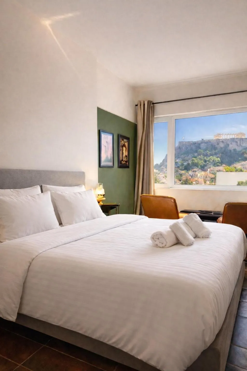 Bed in Elite Ermou Suites