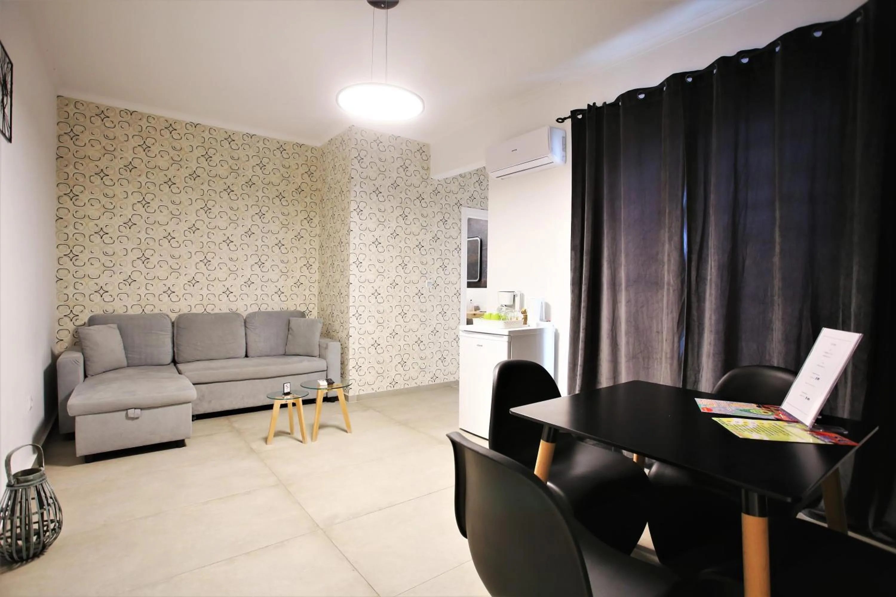 Living room in GK Athens by GK Properties