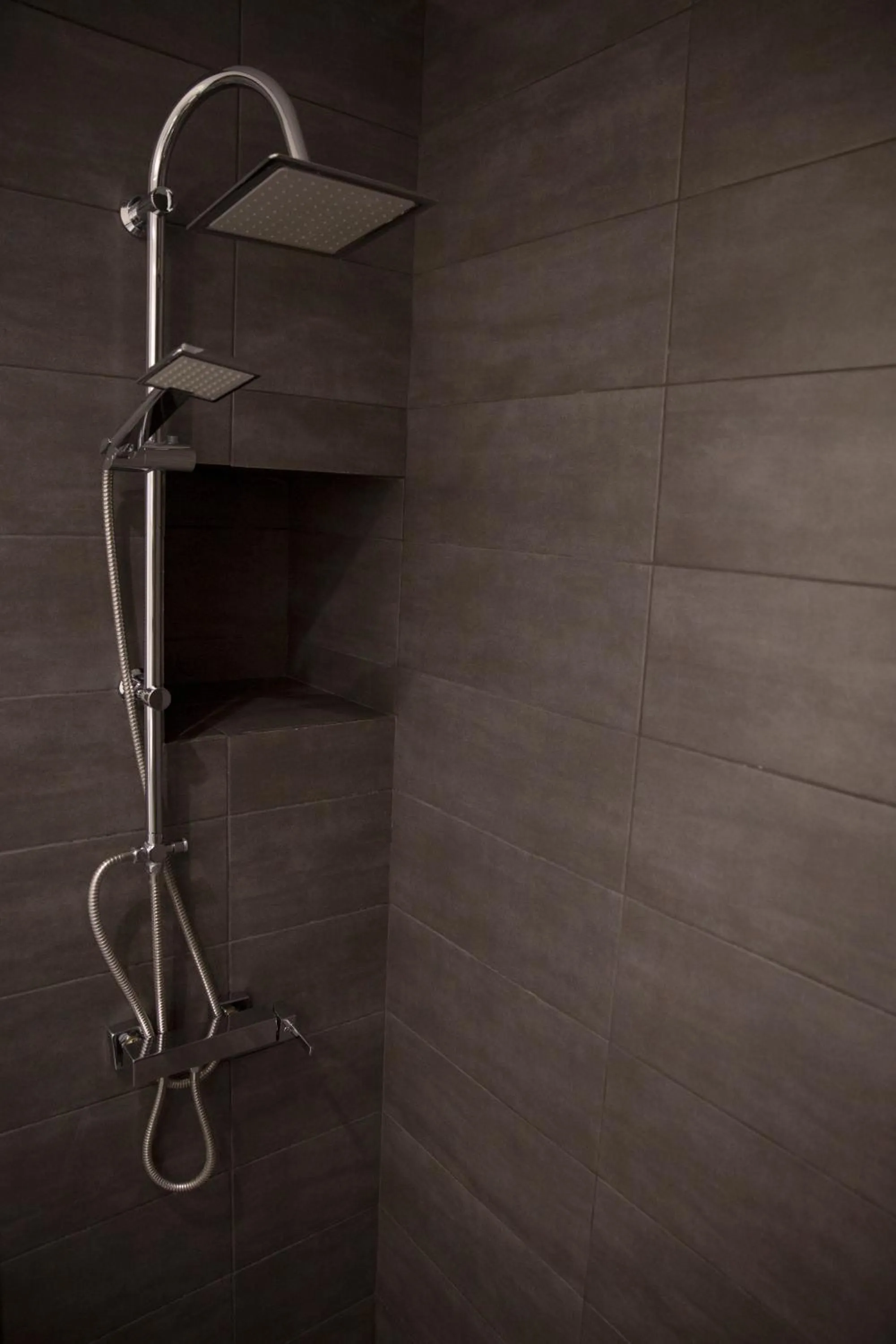 Bathroom in GK Athens by GK Properties