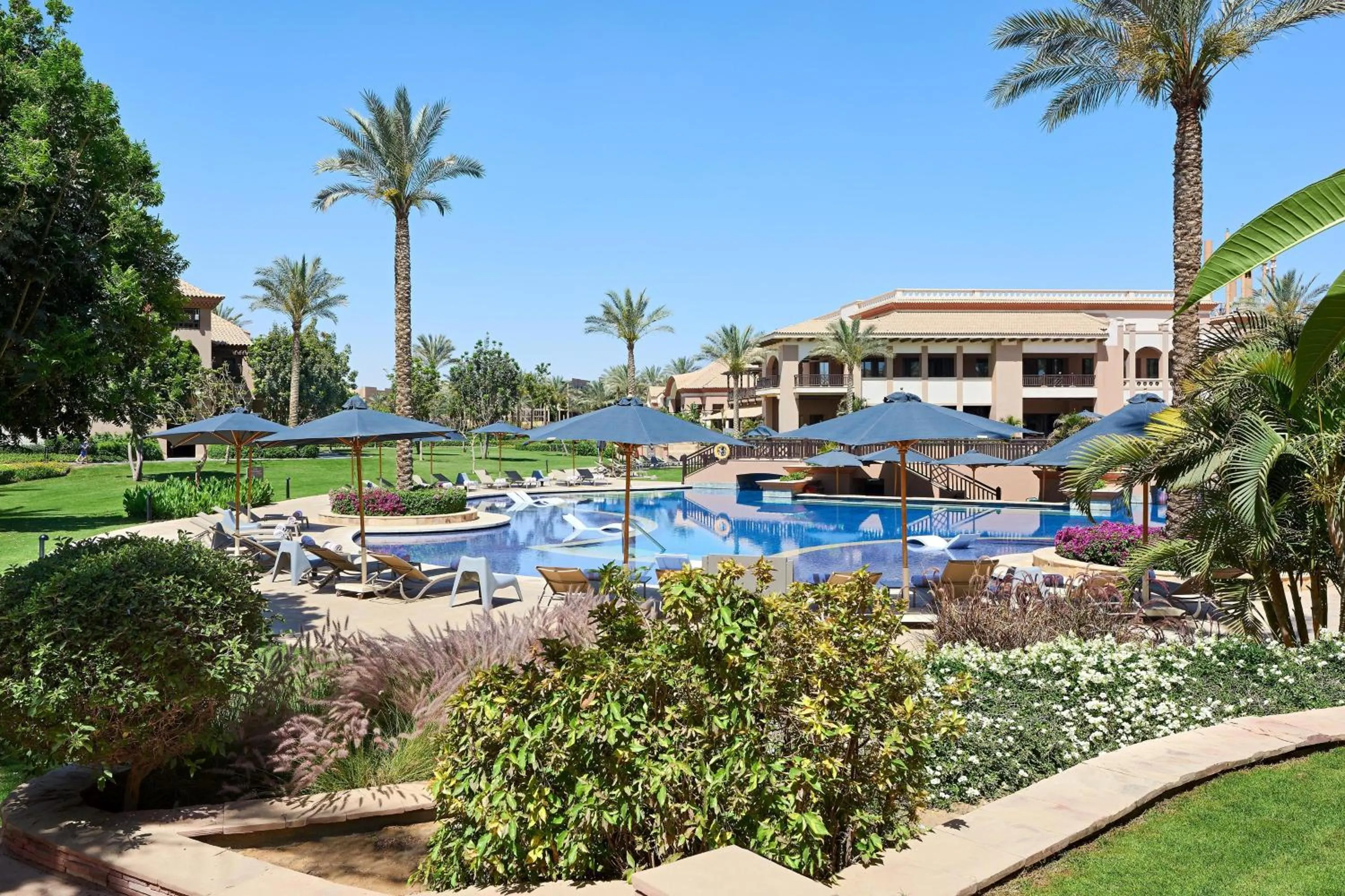 Swimming pool in The Westin Cairo Golf Resort & Spa, Katameya Dunes