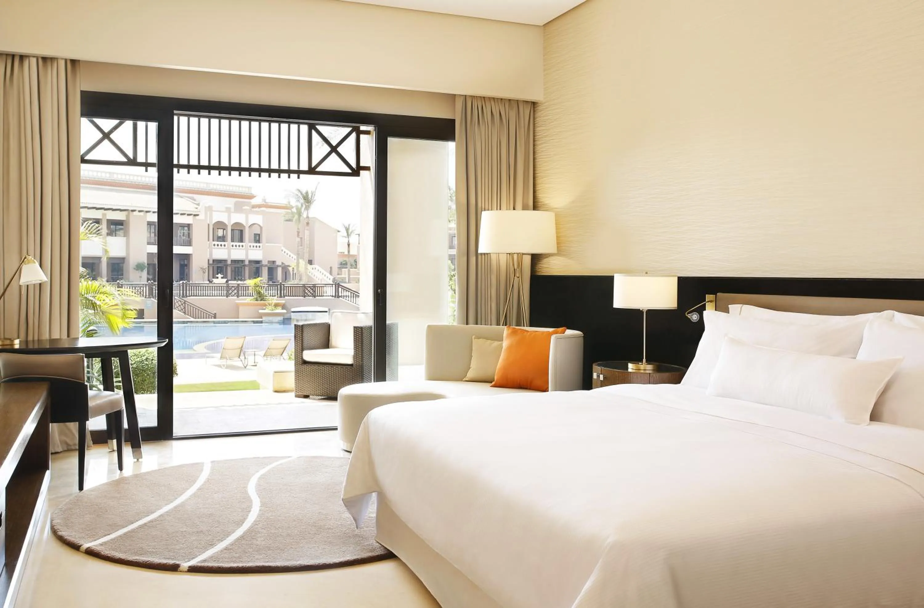 Seating area, Bed in The Westin Cairo Golf Resort & Spa, Katameya Dunes