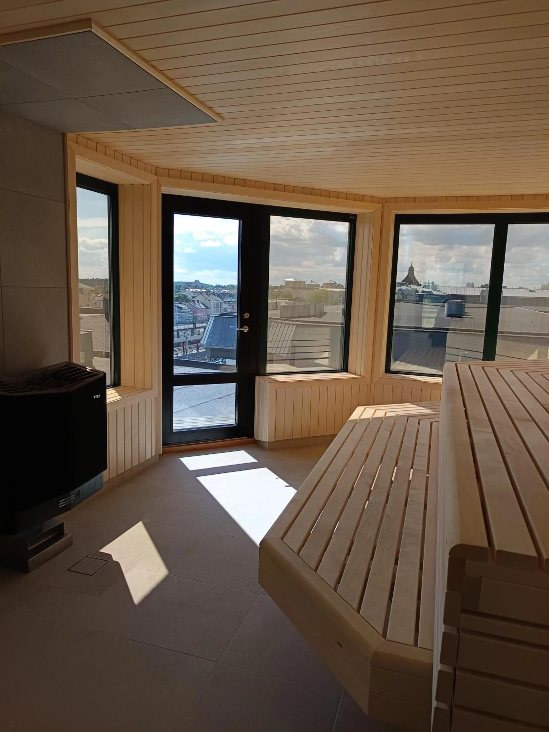 Sauna, Bed in Home Hotel Plaza